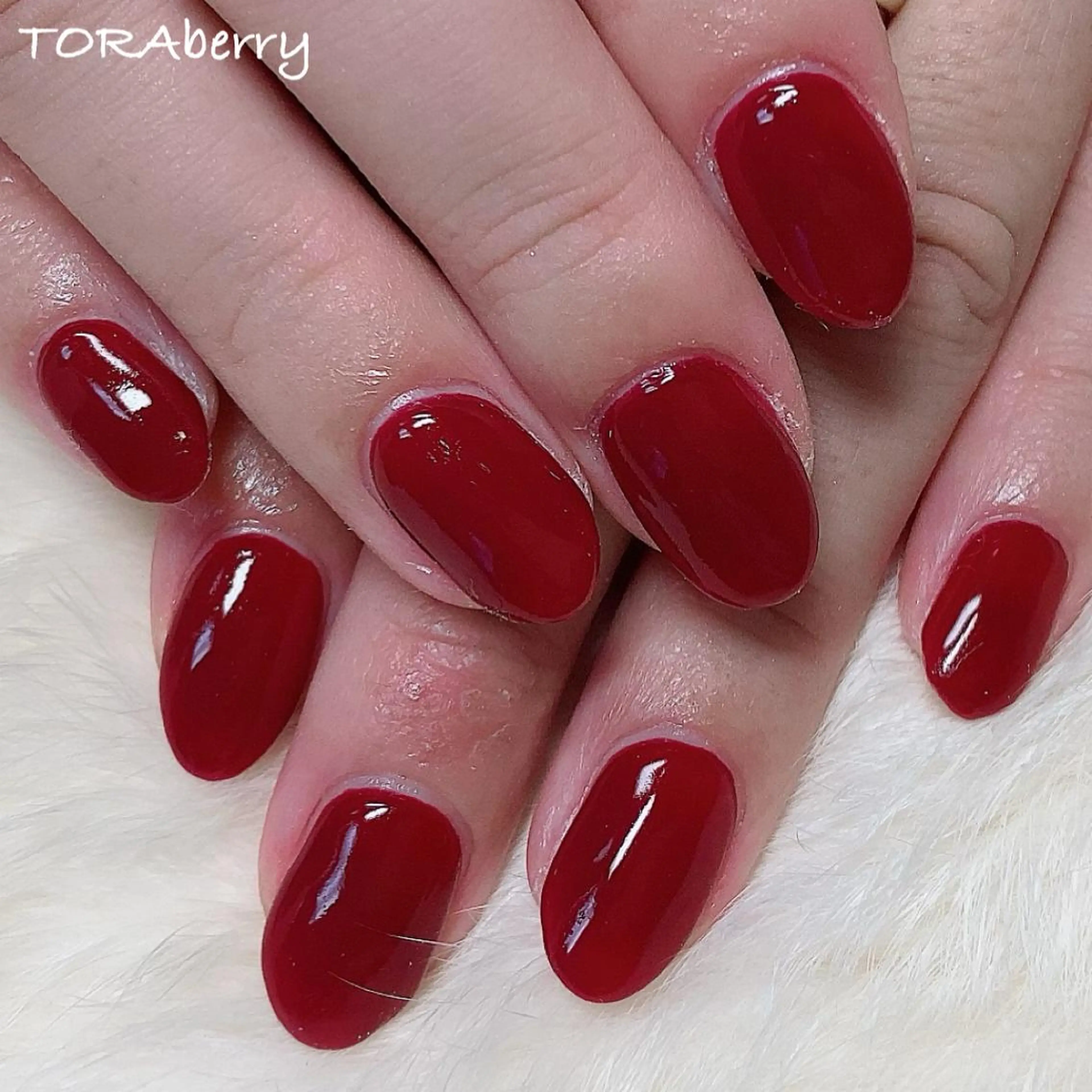 ネイル ワンカラーネイル 赤色 ハンドネイル ネイリスト なつみのネイルデザイン