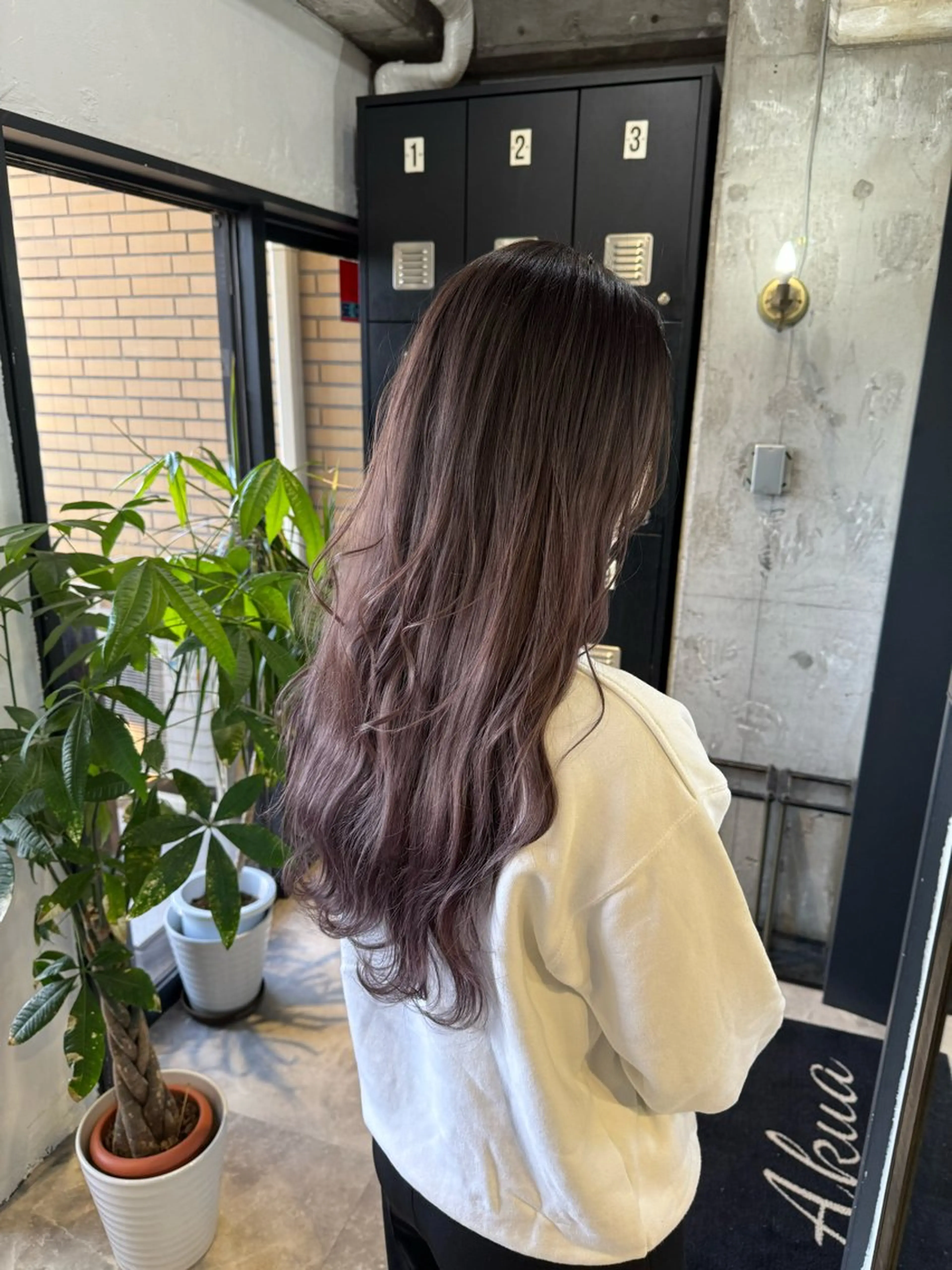 ロング カラー グレージュ ラベンダーカラー ラベンダーグレージュ ラベンダーグレー ヘアカラー トリートメント ヘッドスパ Akua【代表】 Kazumaのヘアスタイル