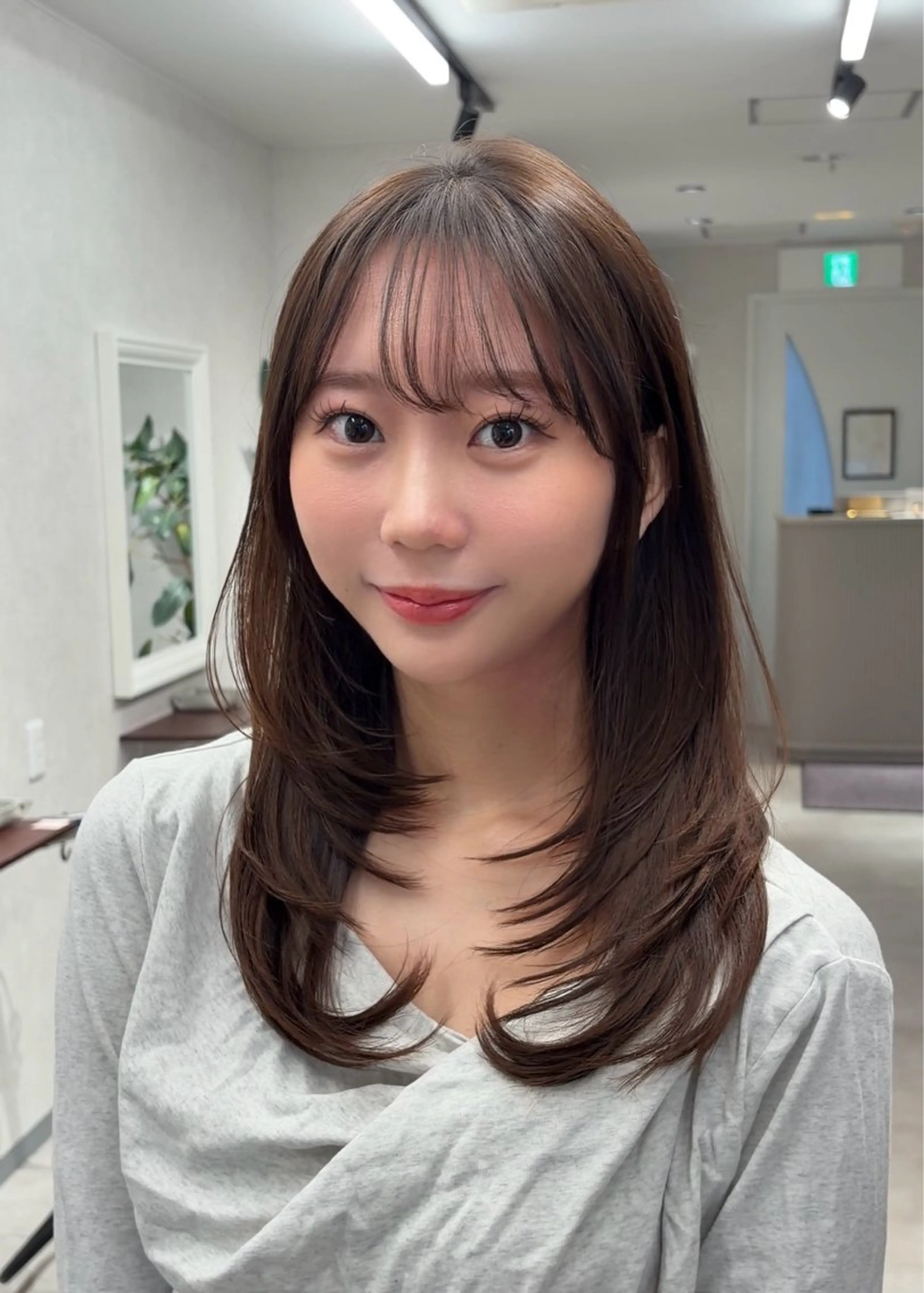 セミロング カット トリートメント 🩵ブリーチ・レイヤ ー/あさか 🩵のヘアスタイル