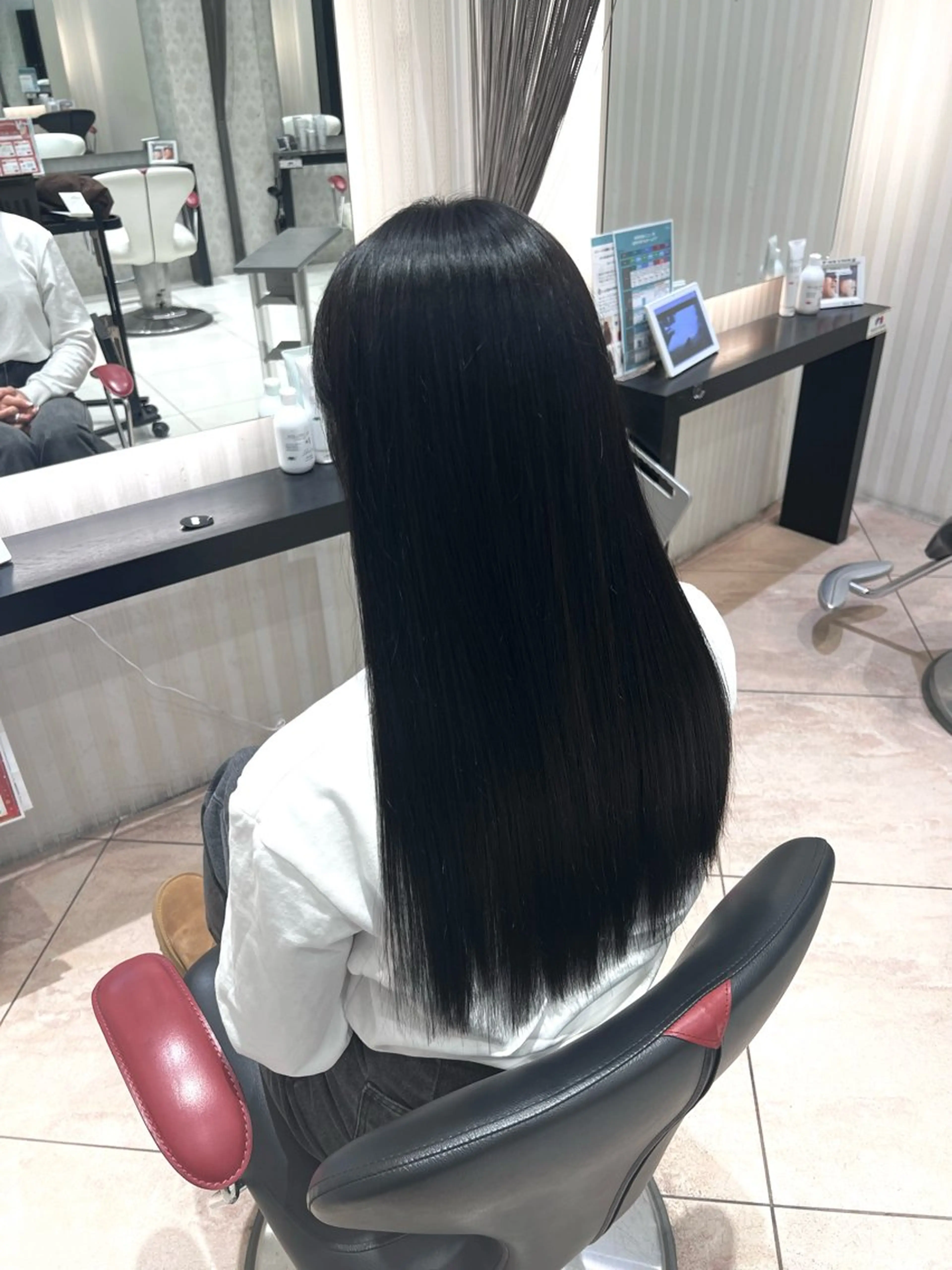 ロング カラー シールエクステ ハイライトカラー エクステ ハイライト ロング 松原 梨華のヘアスタイル