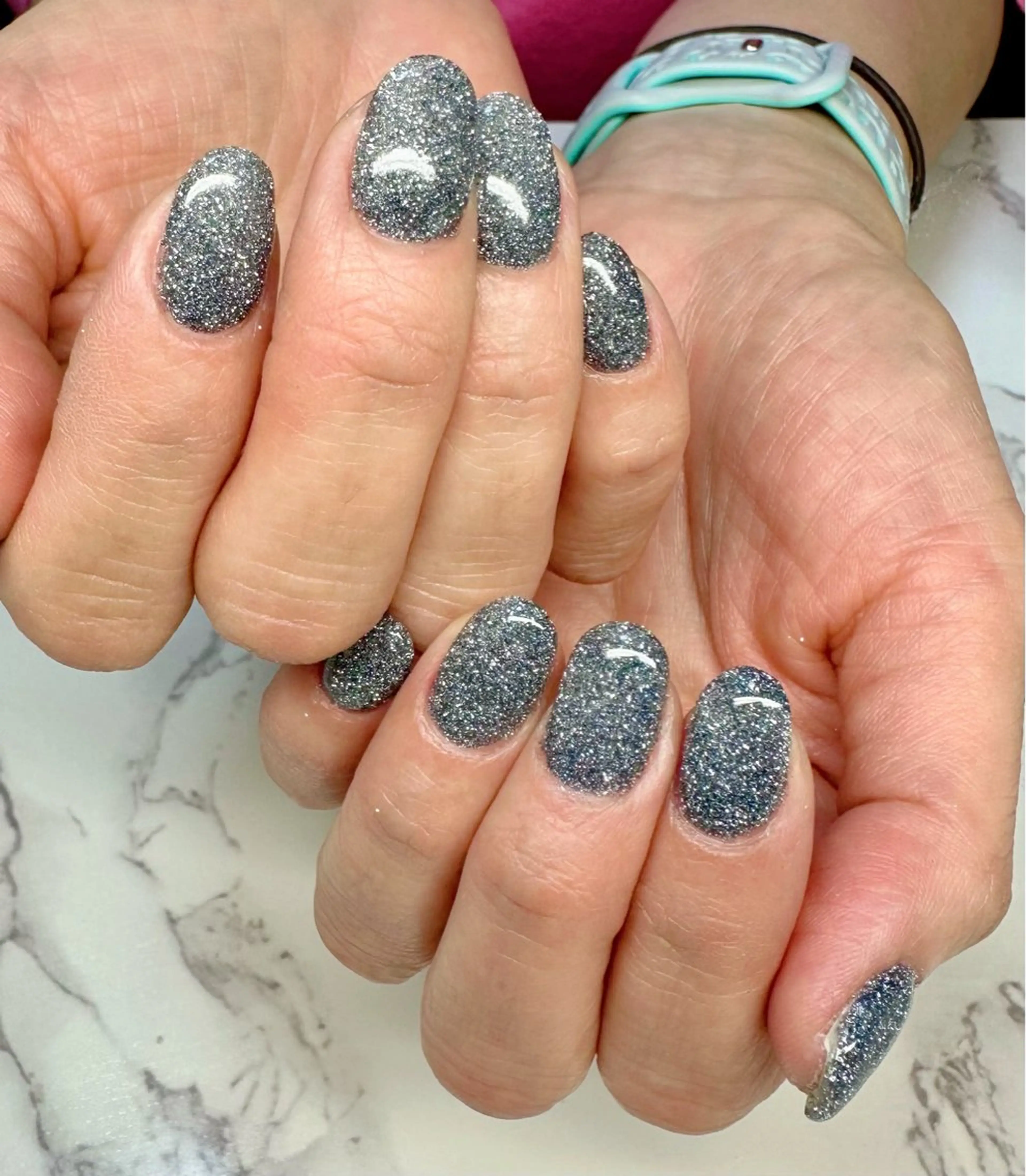 ネイル チークネイル フラッシュネイル ハート キラキラネイル ラメ(グリッター) M.N_ nailのネイルデザイン