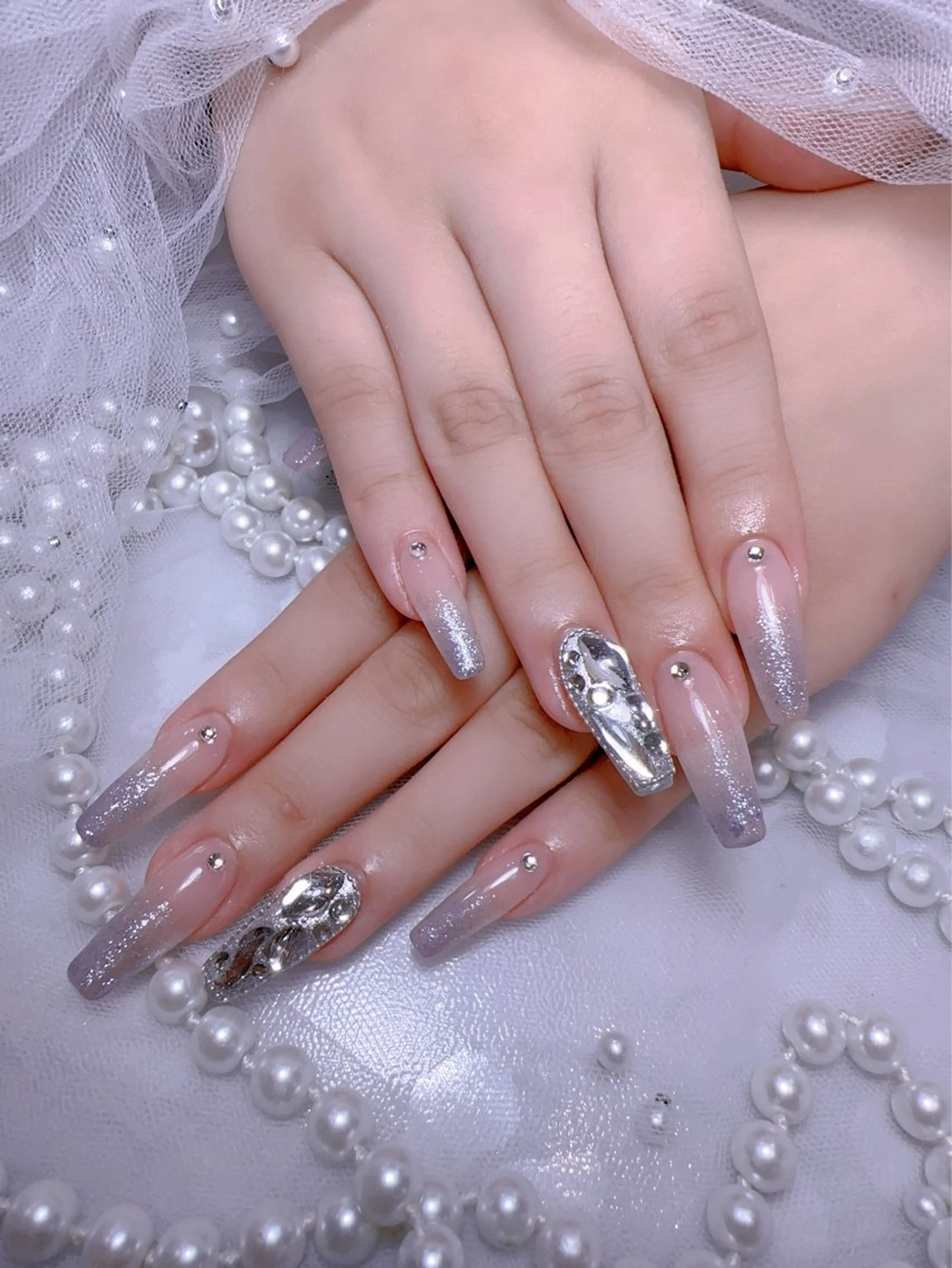 ネイル アートネイル フラッシュネイル フレンチネイル ジェルネイル ガラスフレンチ ハンドネイル You&Me Miyuのネイルデザイン