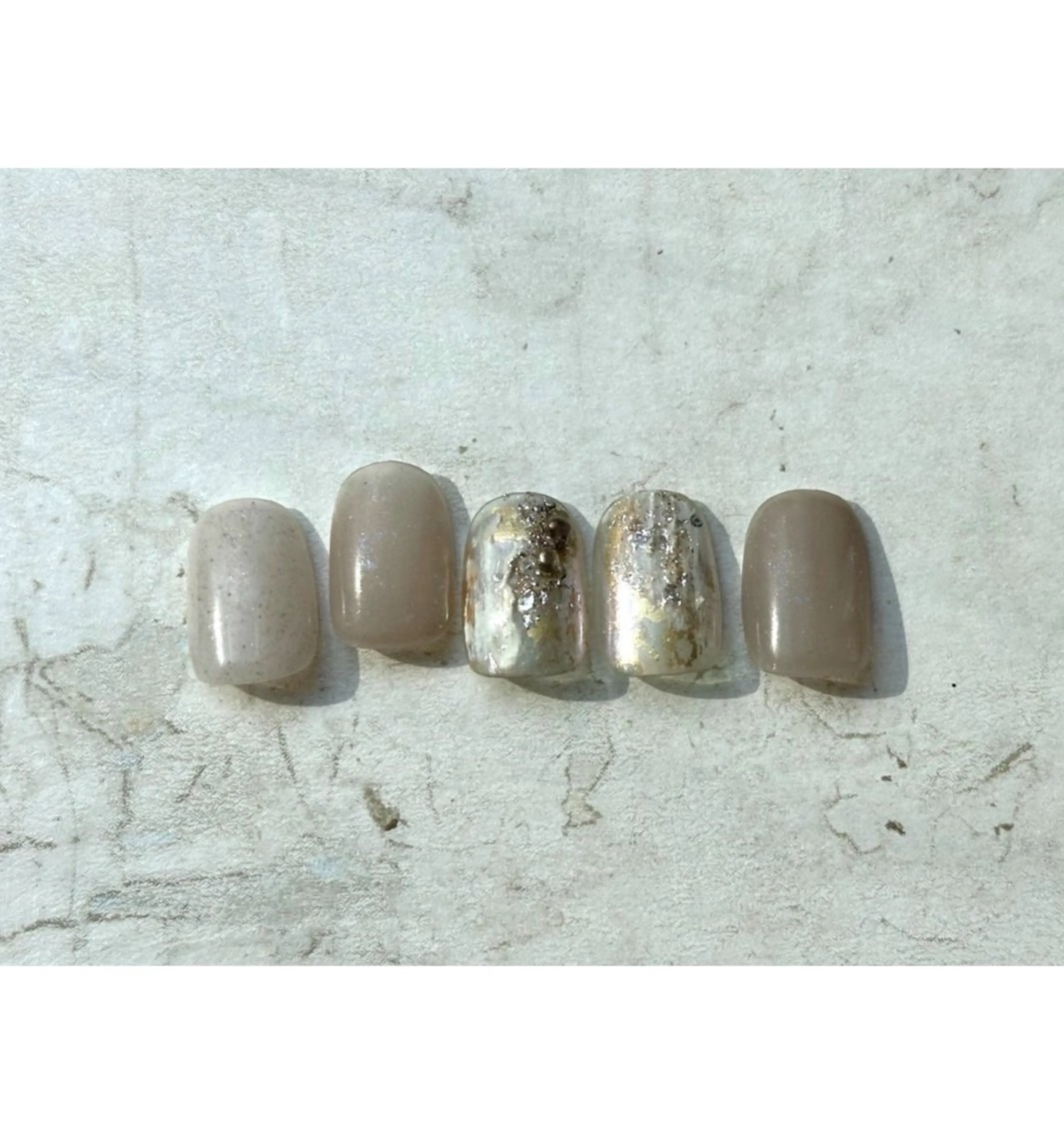 ネイル GLAD nail所属・銀座ニュアンスネイル Ichikawaのネイルデザイン