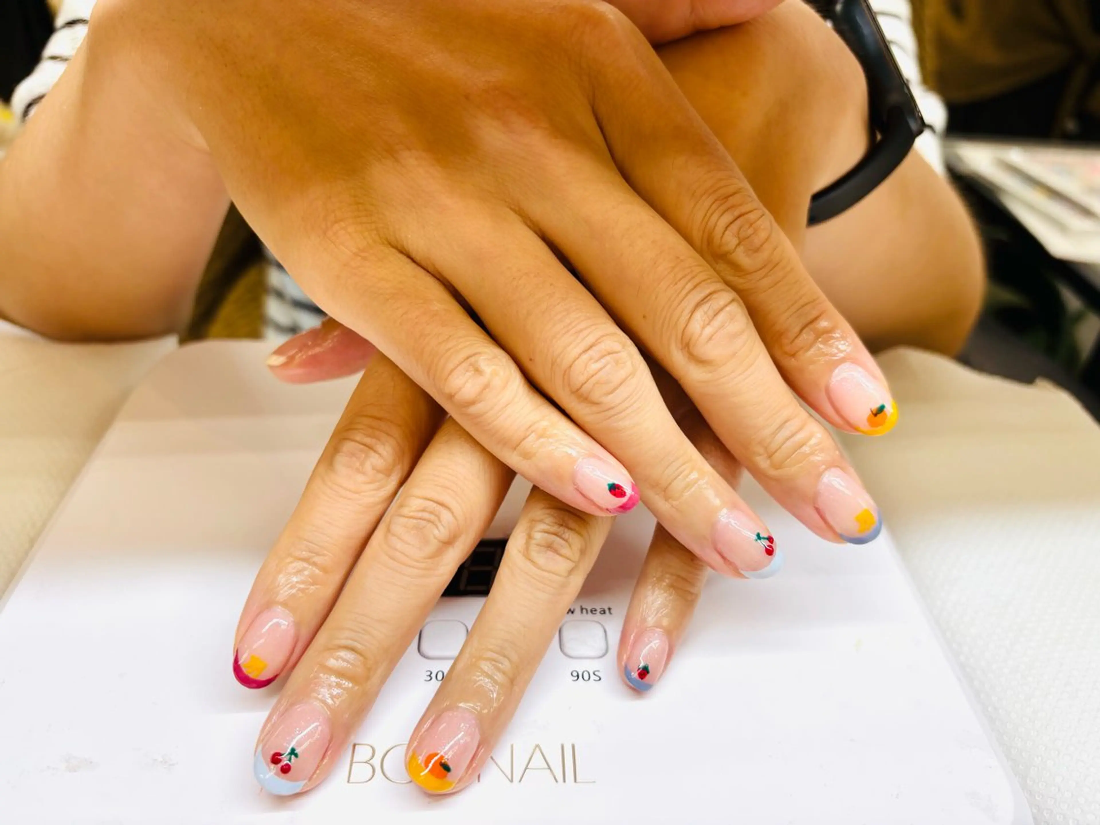 ネイルサロンエーナイン本店所属・もろずみ あやのネイルデザイン