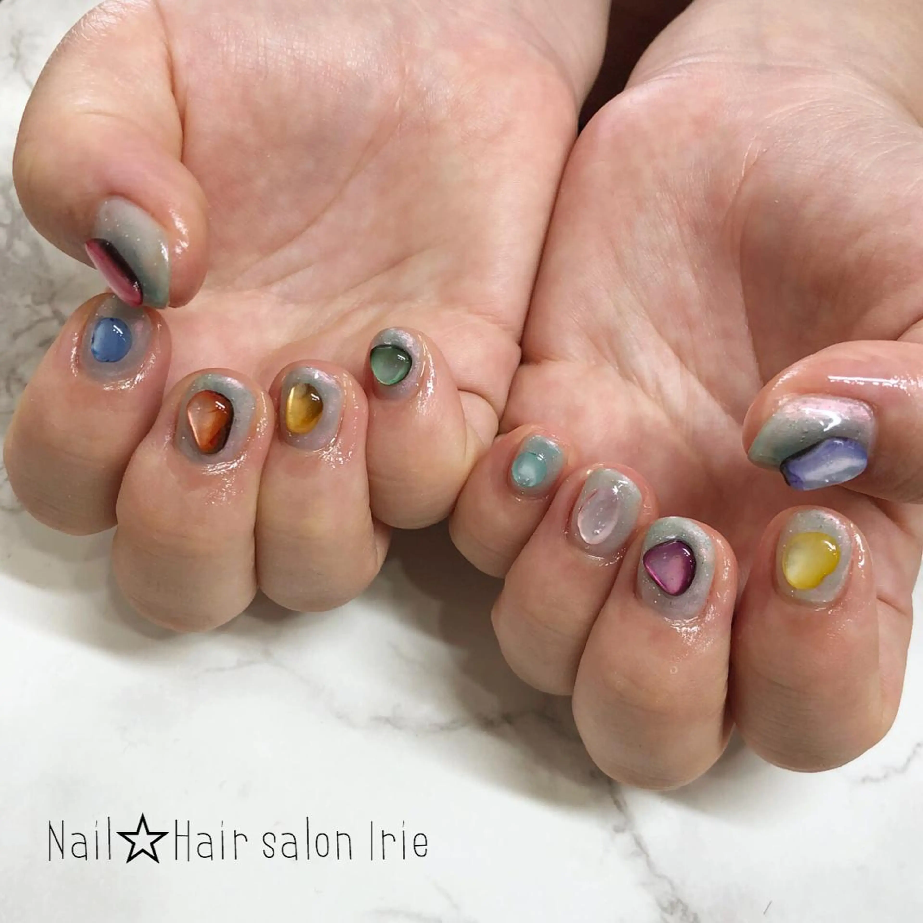 ネイル Hair salon Irie所属・與儀 知佳のネイルデザイン