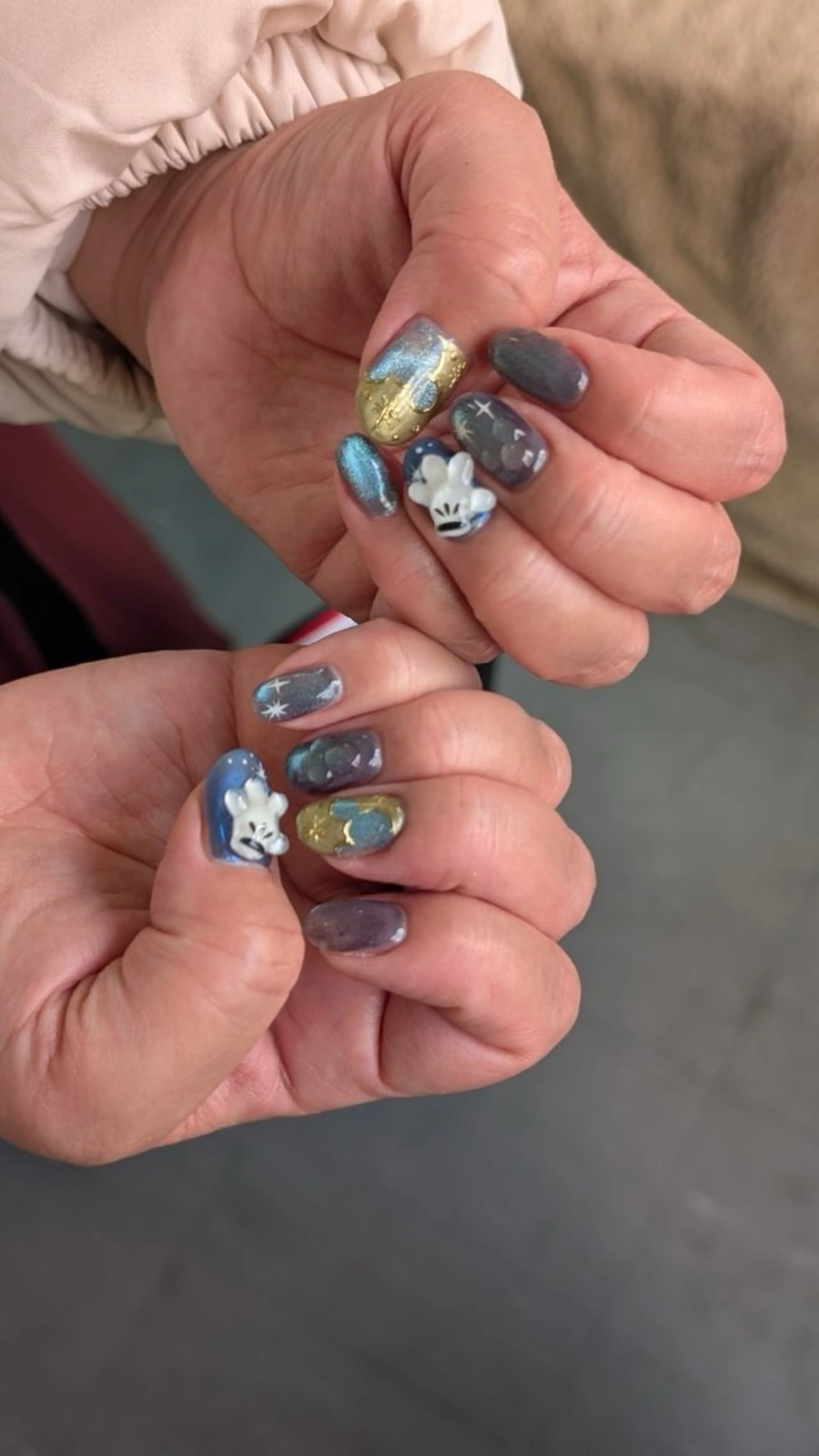 ネイル ハンドネイル フットネイル 蛭子 美優のネイルデザイン