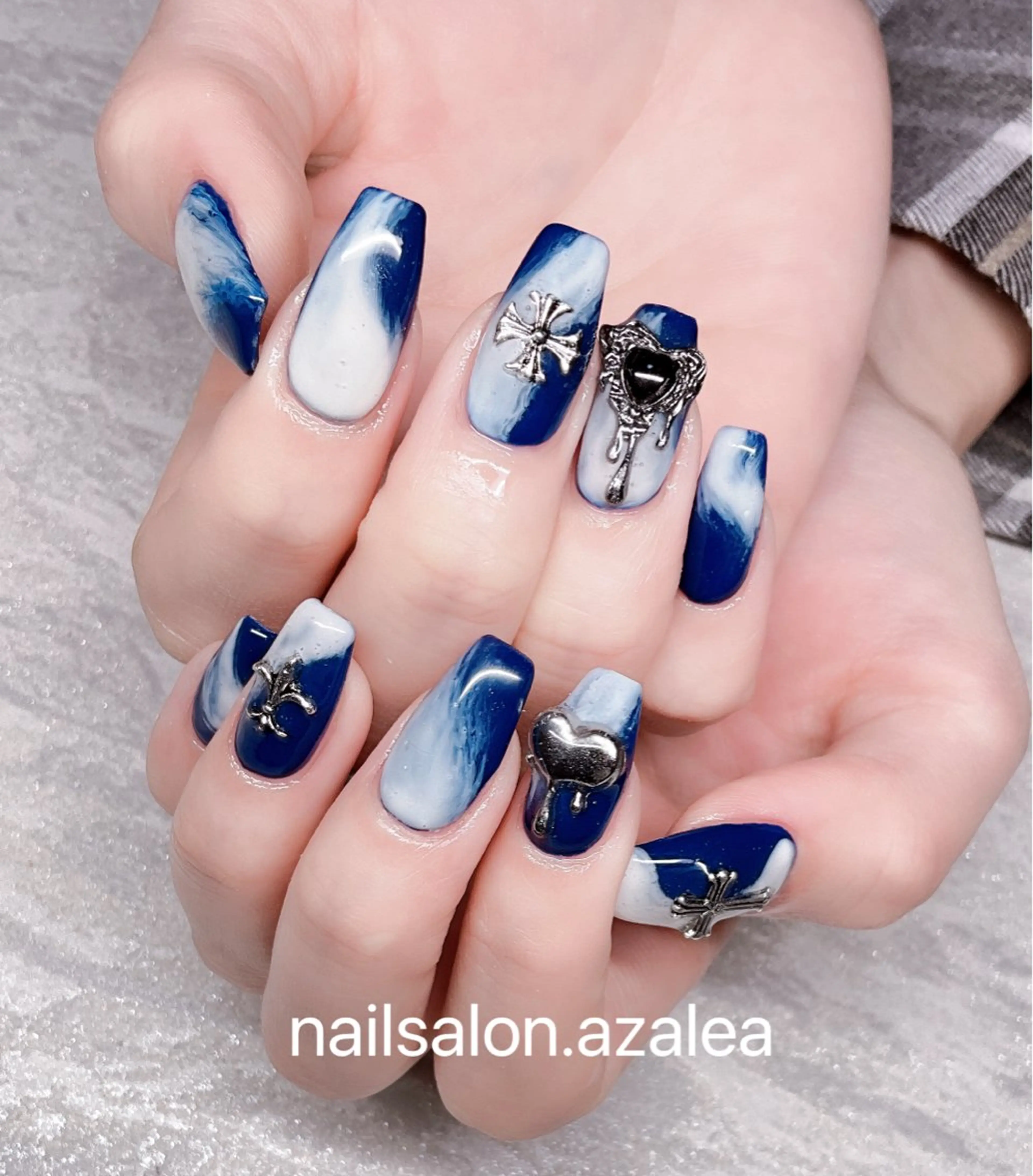 ネイル ハンドネイル R inのネイルデザイン