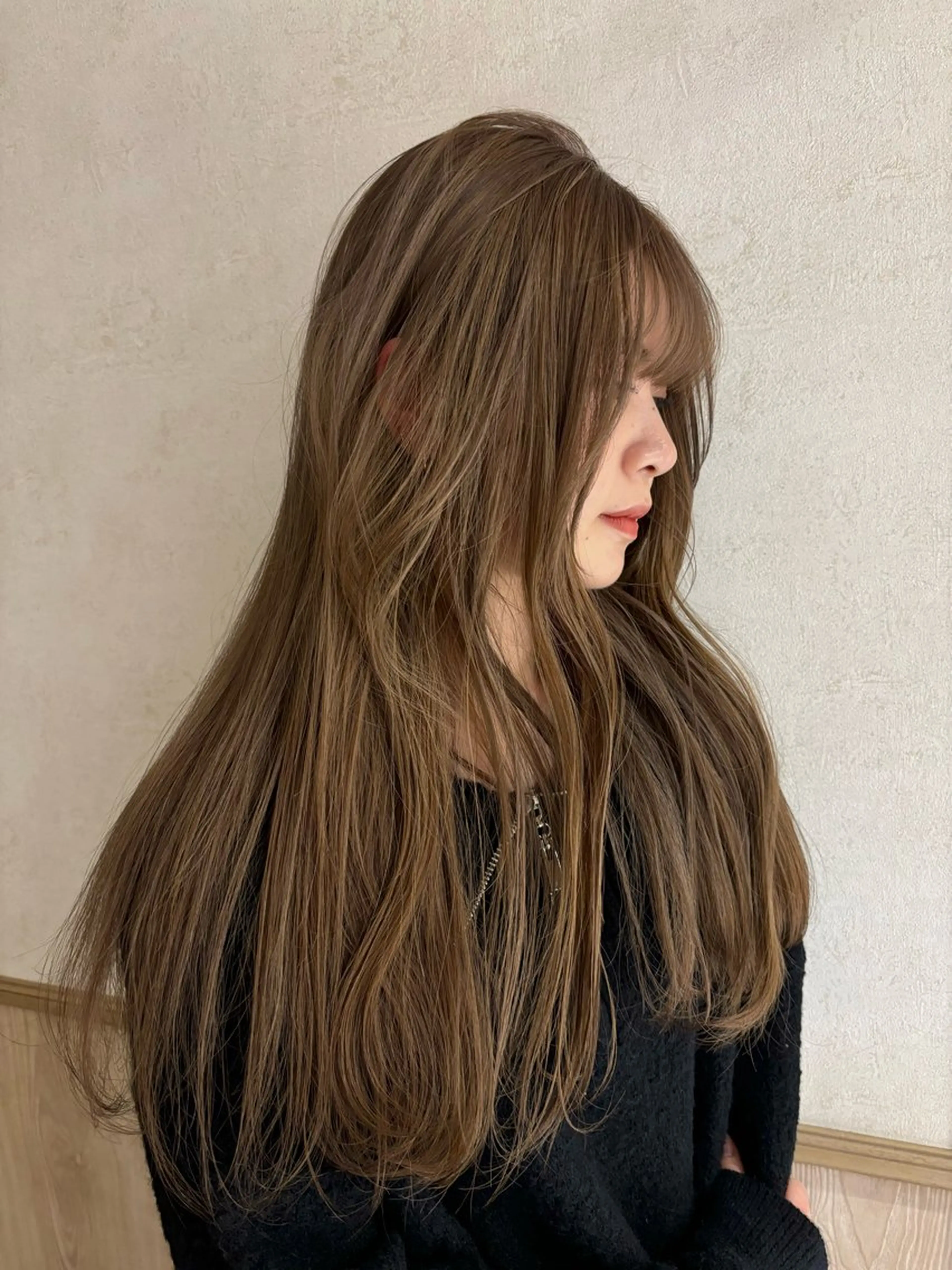 ロング カラー ブリーチ izumi/ ボブ/パーマのヘアスタイル