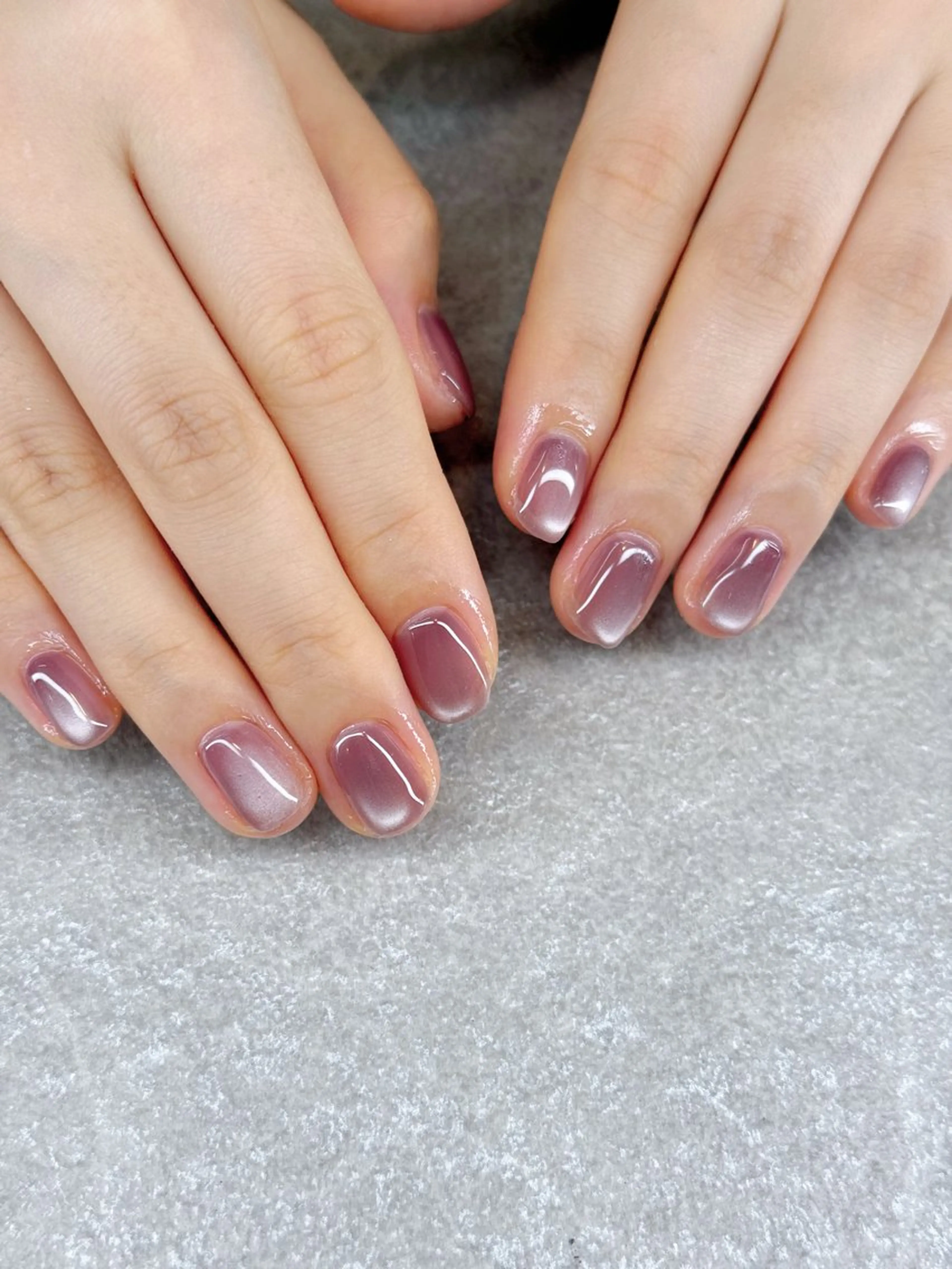 ネイル マグネットネイル マグネットワンカラー ワンカラーネイル ハンドネイル Agate miku🎀‧₊のネイルデザイン