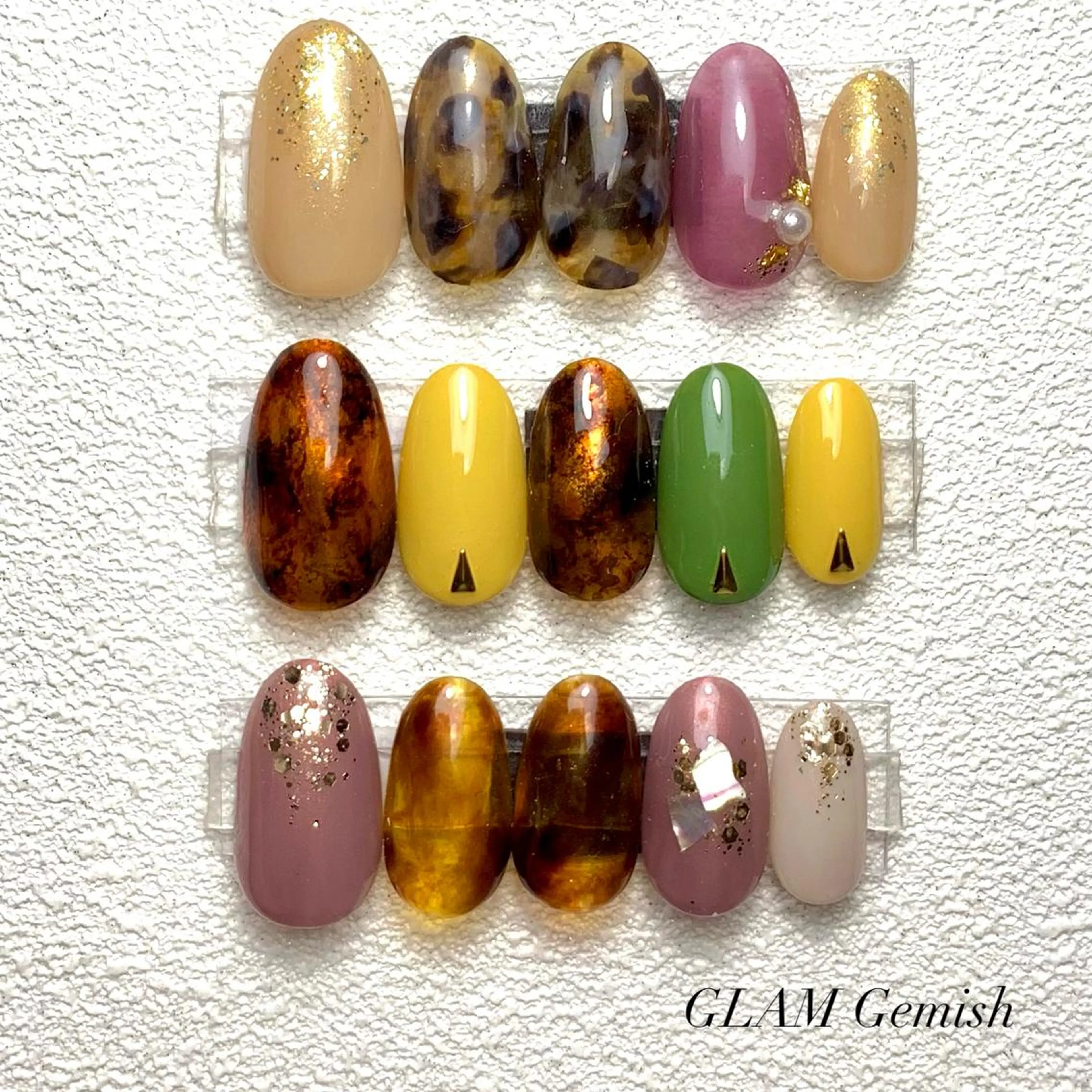 ネイル べっ甲ネイル 藤崎 恵梨香のネイルデザイン