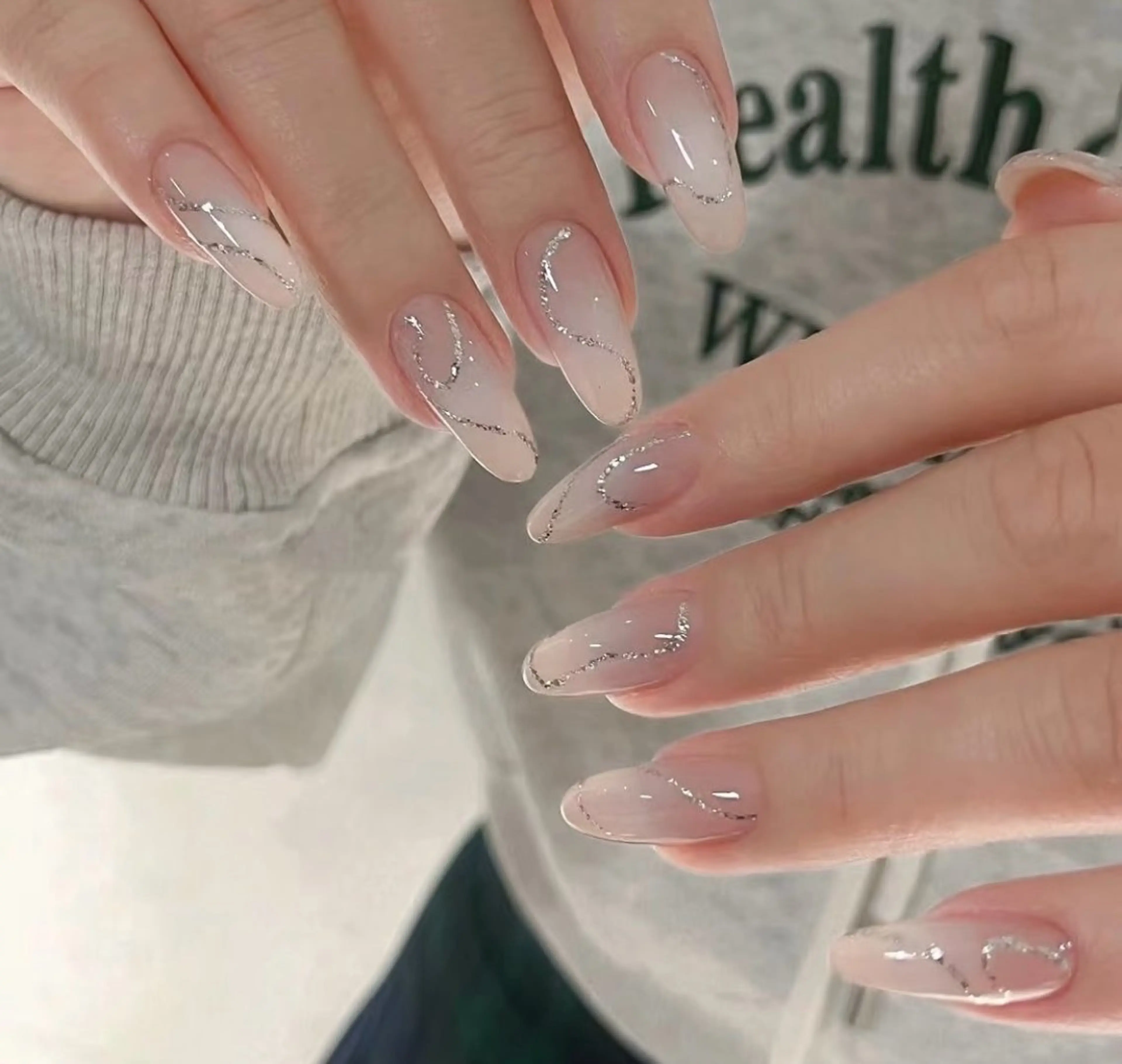 ネイル アートネイル チークネイル 長さ出し フットネイル ジェルネイル ラッキーネイルサロン西川口東口店所属・山田 由奈のネイルデザイン