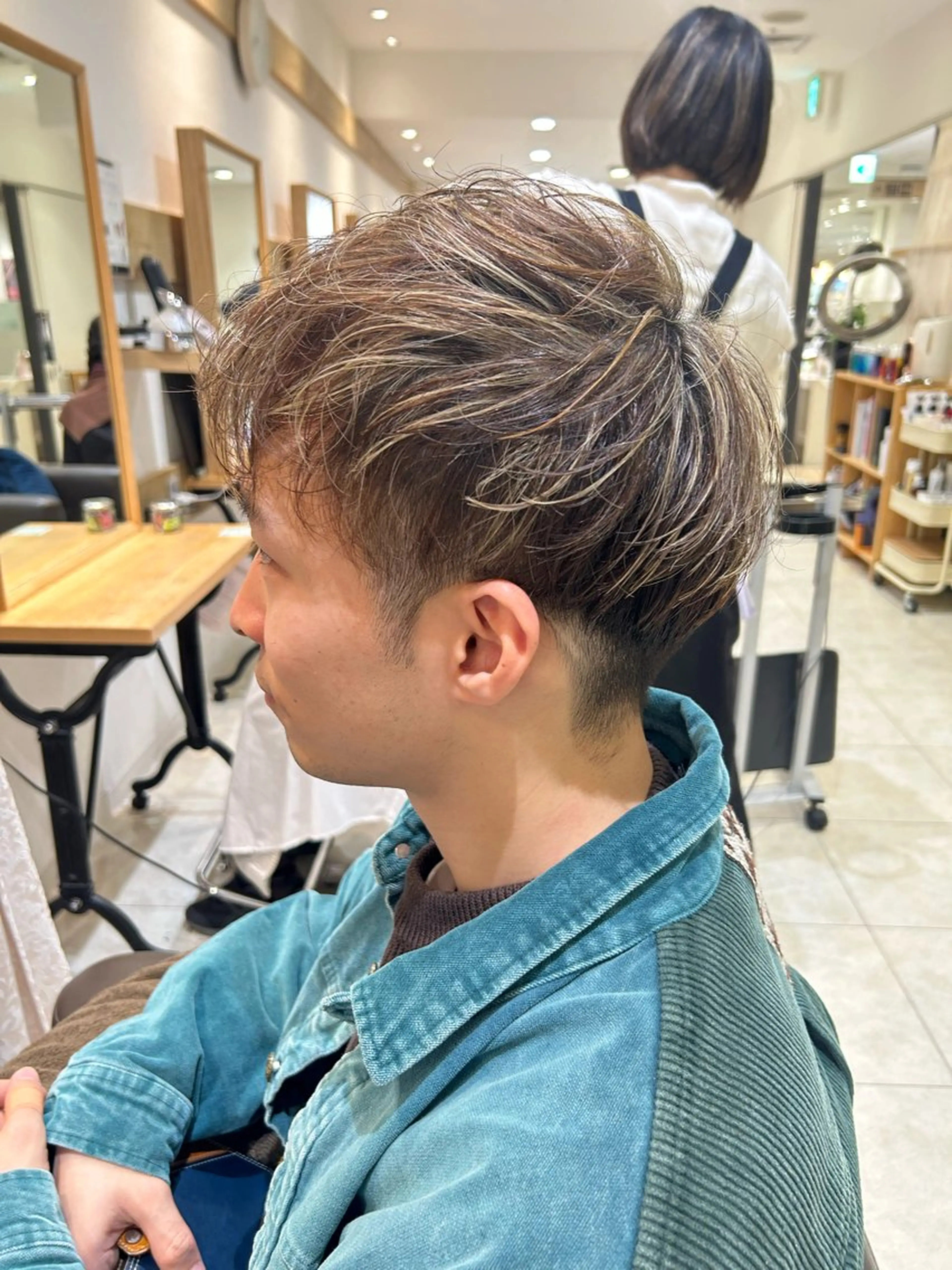 カラー メンズ Nonoka 当日予約歓迎のヘアスタイル