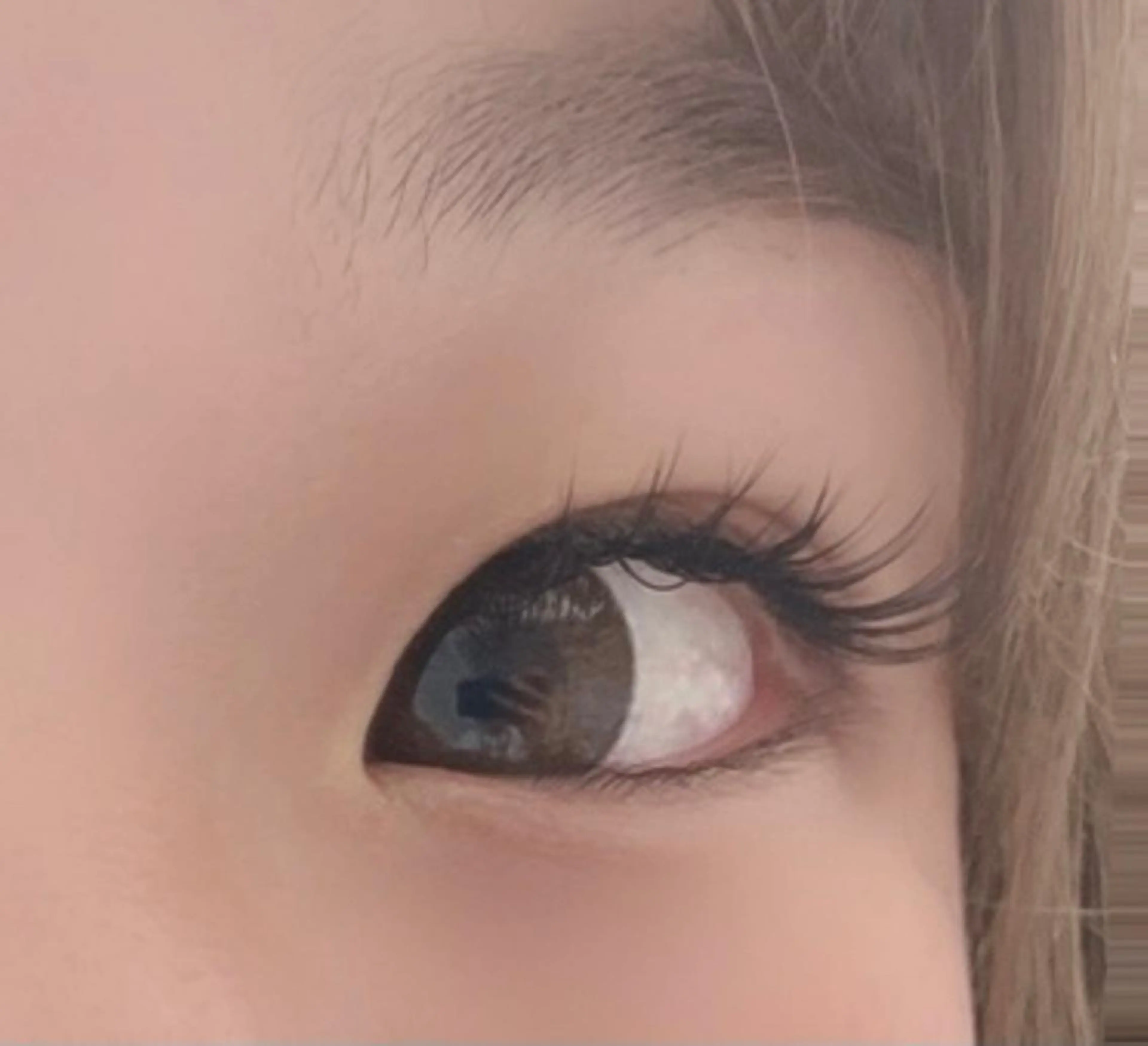 マツエク・マツパ FAHREN-PURE所属・小鹿理紗 和光市のヘアスタイル