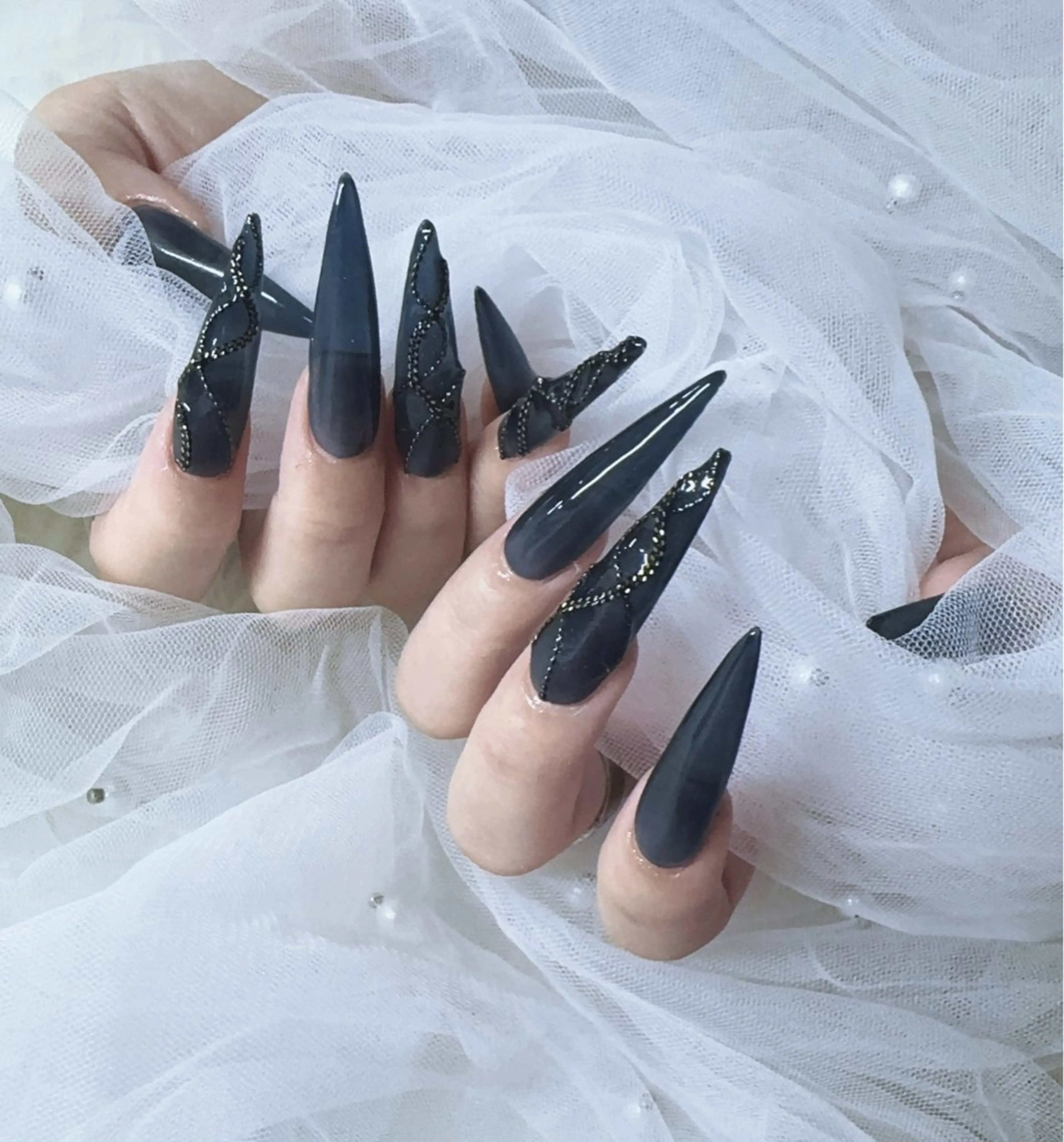 平日16:00前限定割り引き⭐︎【チップ長さだし】ワンカラー/ラメグラデーションの写真