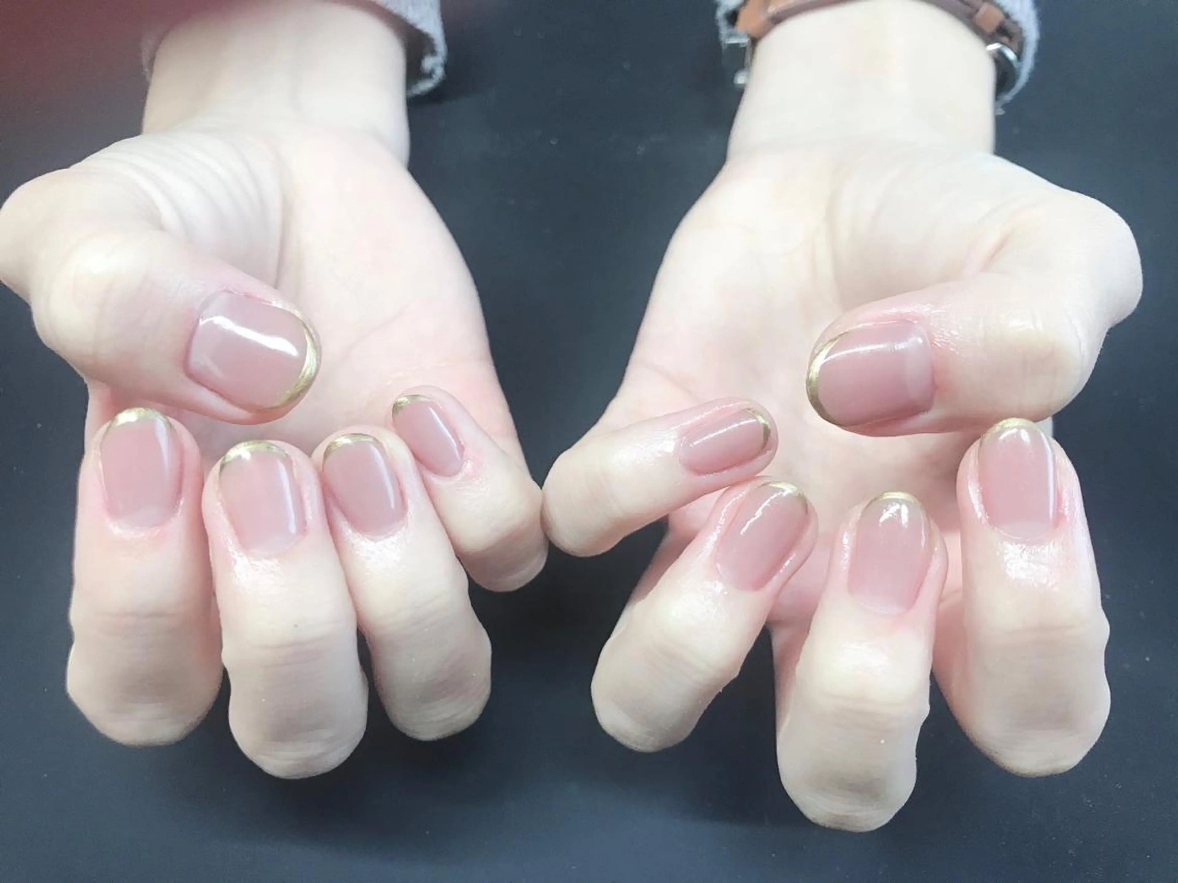 ネイル ジェルネイル ゴールド ハンドネイル nailroom DIASOMNIAのネイルデザイン