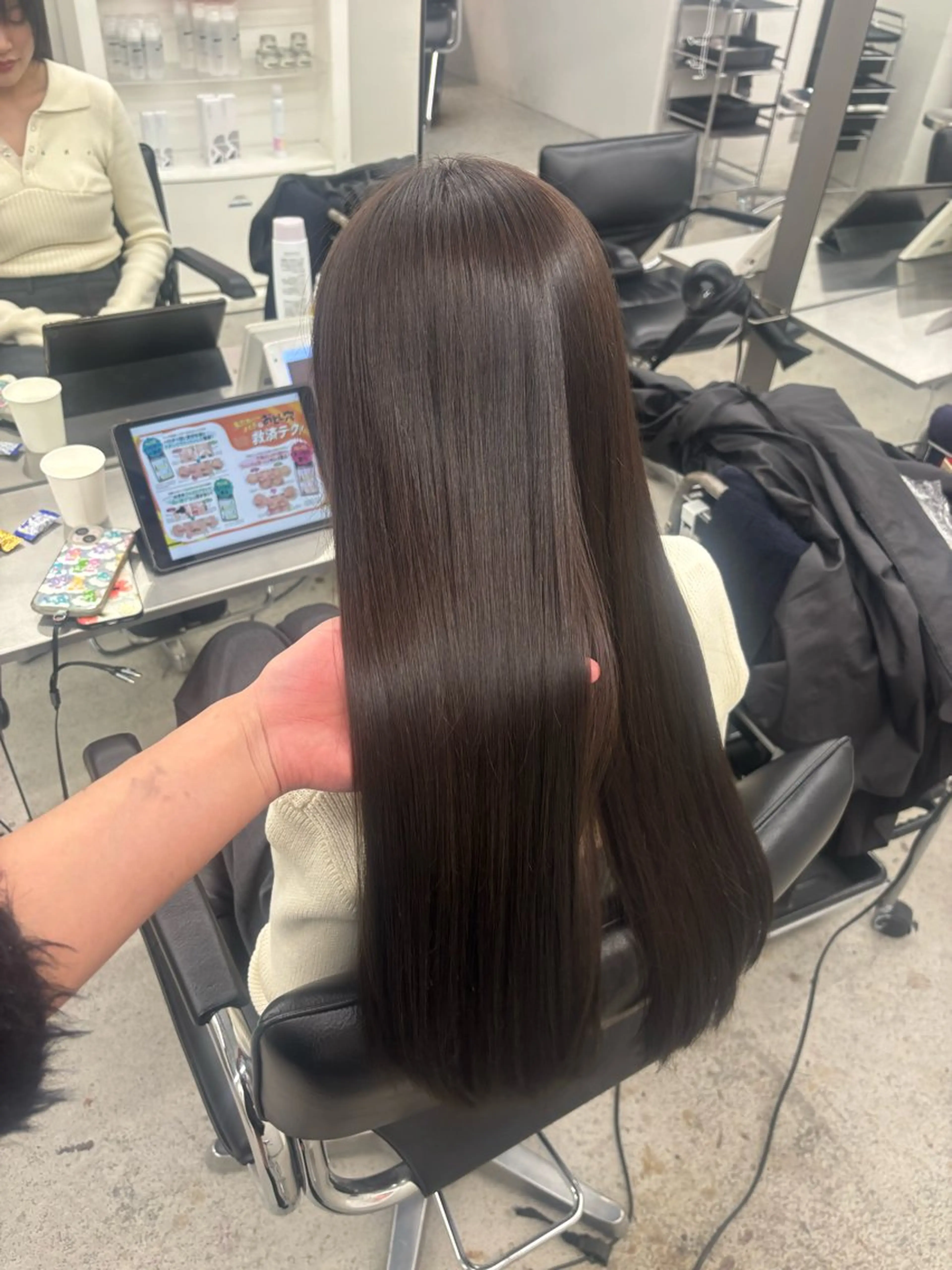 ロング ヘアカラー 🎀 うる艶透明感 カラー / 錦糸町のヘアスタイル