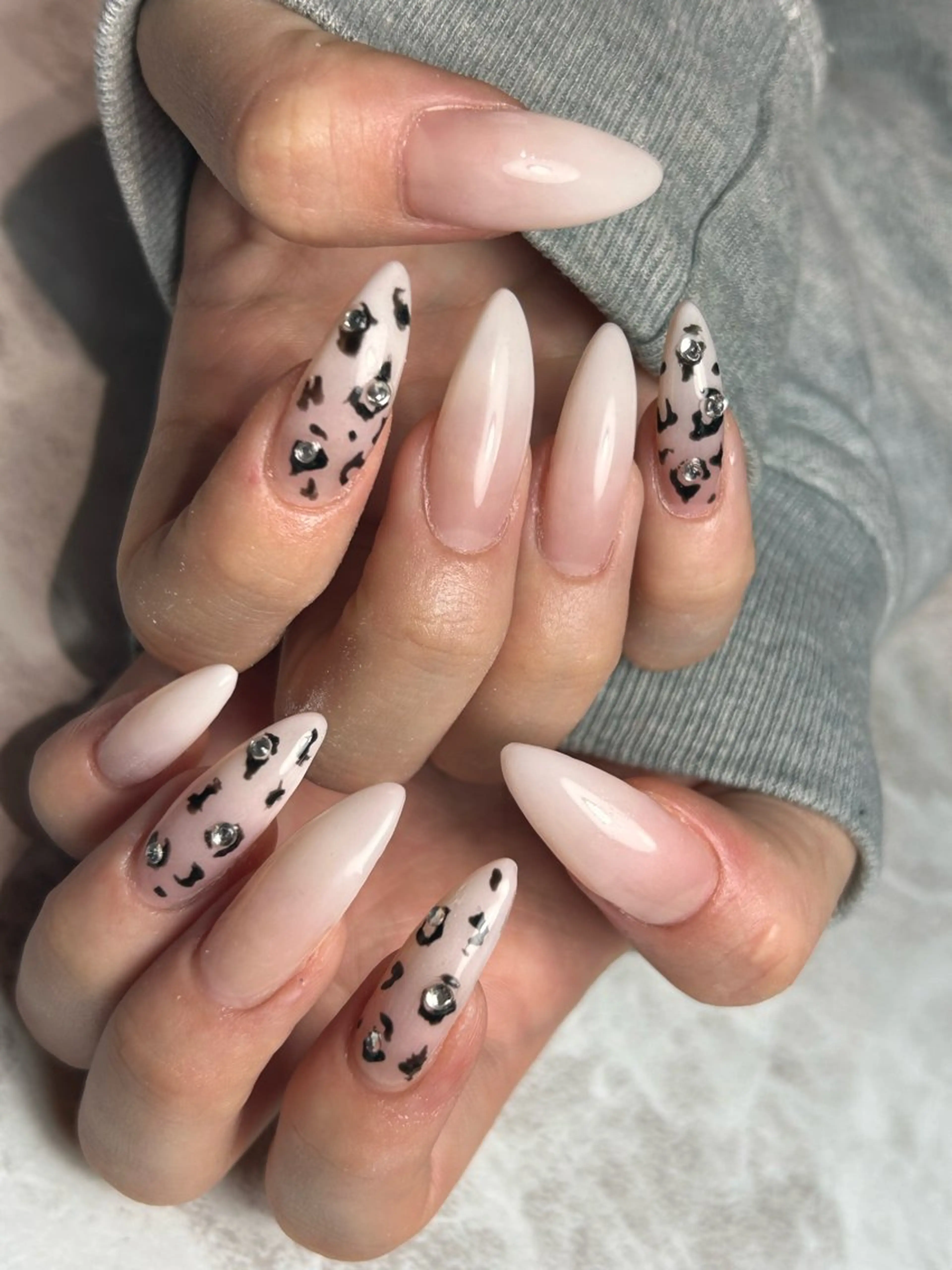 ロング ロング 💎脱毛・眉毛💎 アリーのエステ・リラクイメージ