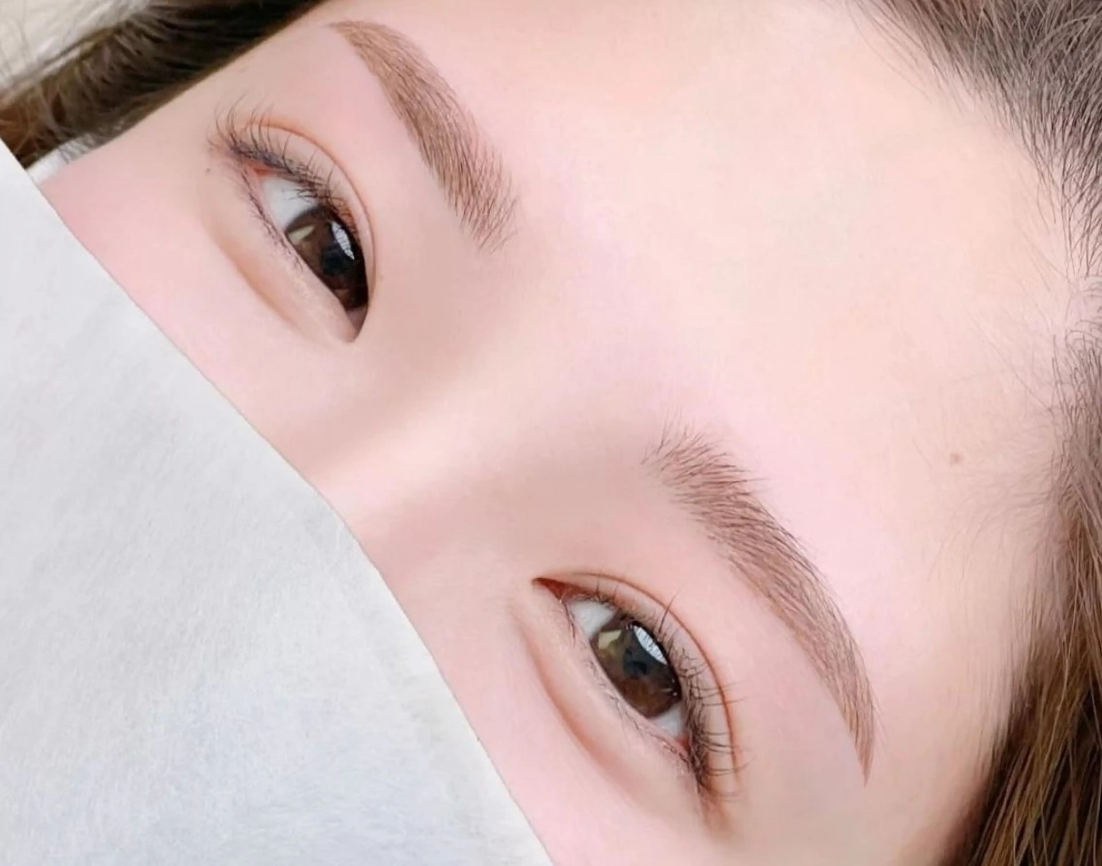 アイブロウ 眉毛ワックス脱毛 ほわいと あざぶのマツエク・マツパデザイン