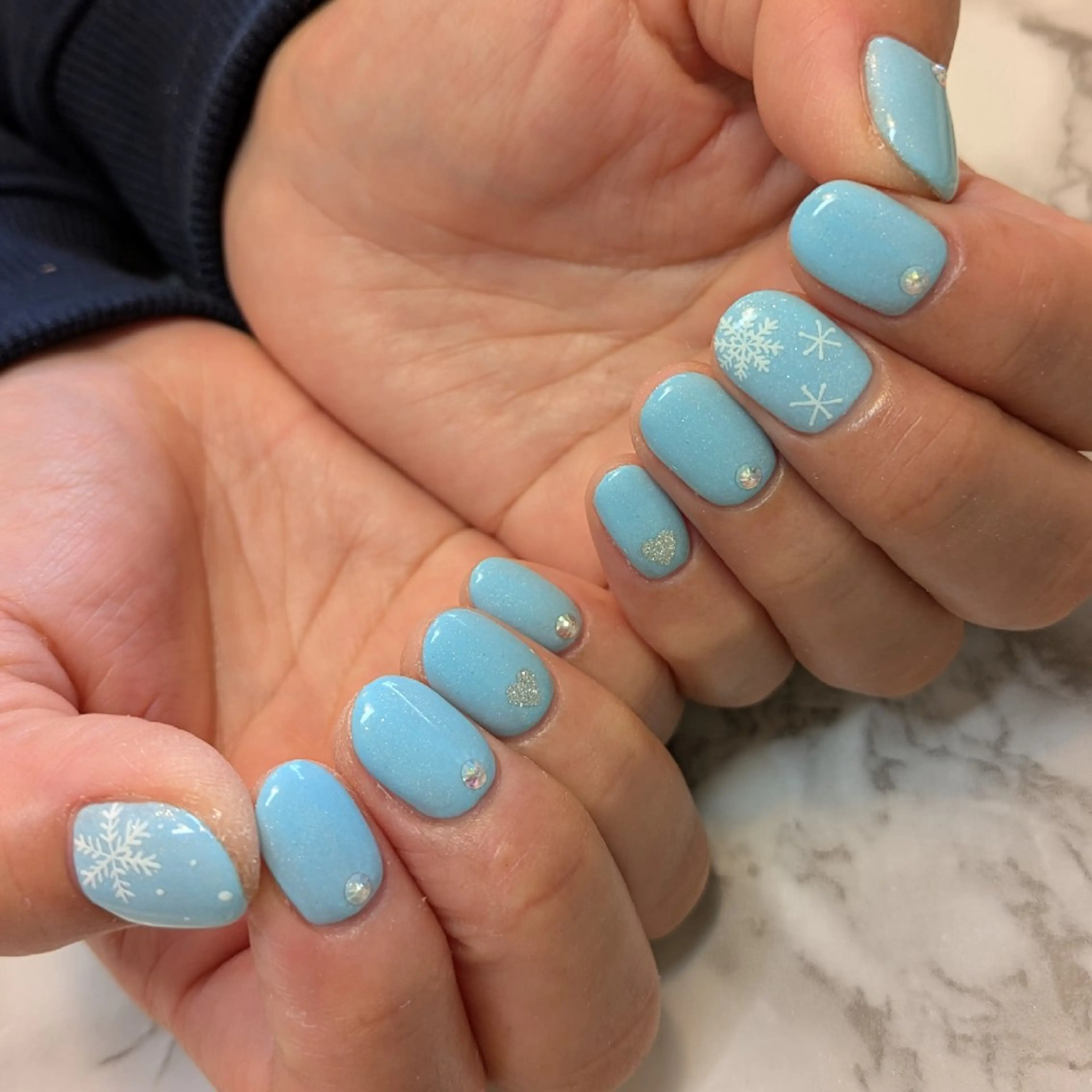 ネイル ジェヌインネイル 河内のネイルデザイン