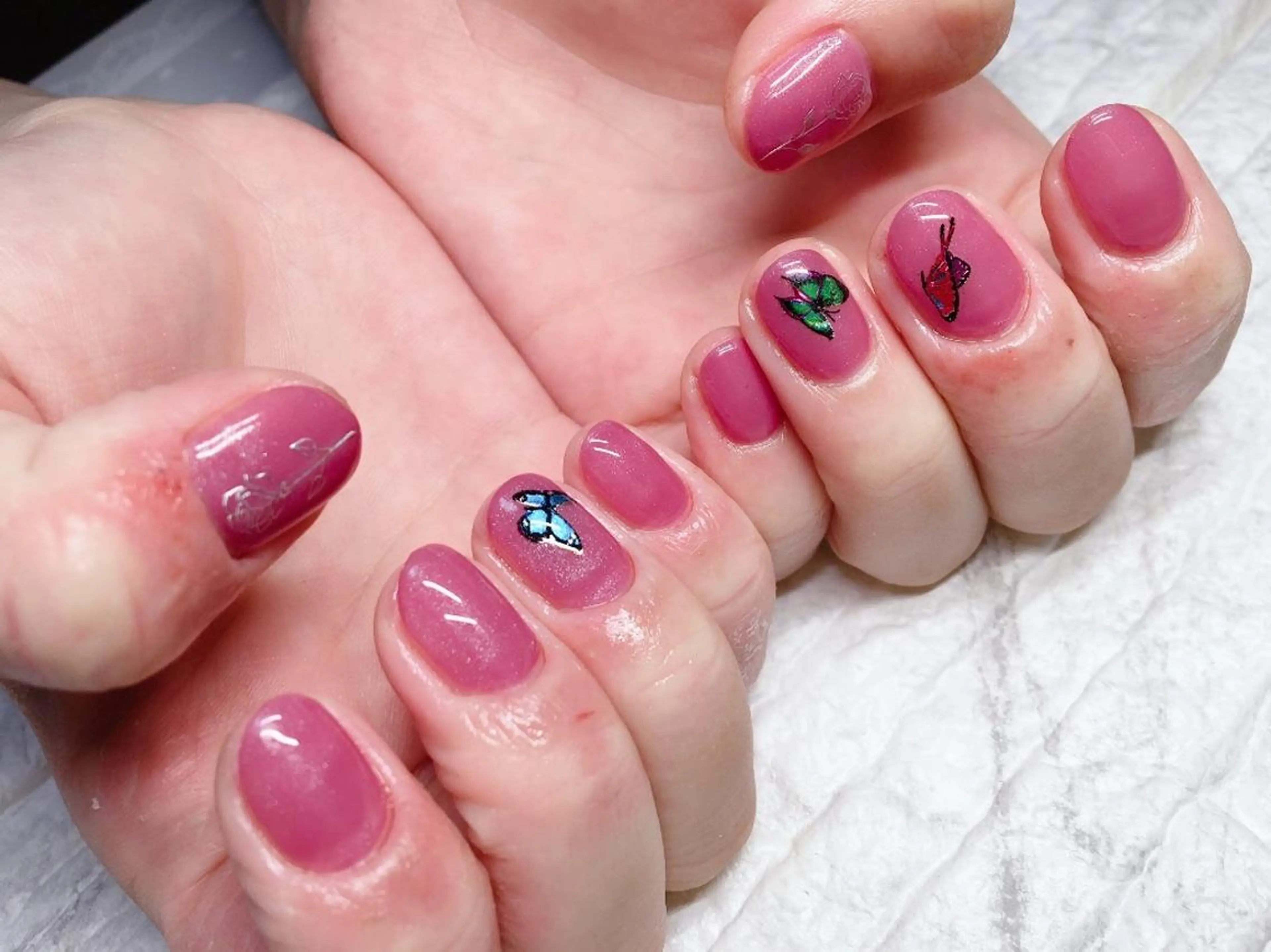 ネイル ハンドネイル ハンドケア 佐藤 結衣のネイルデザイン