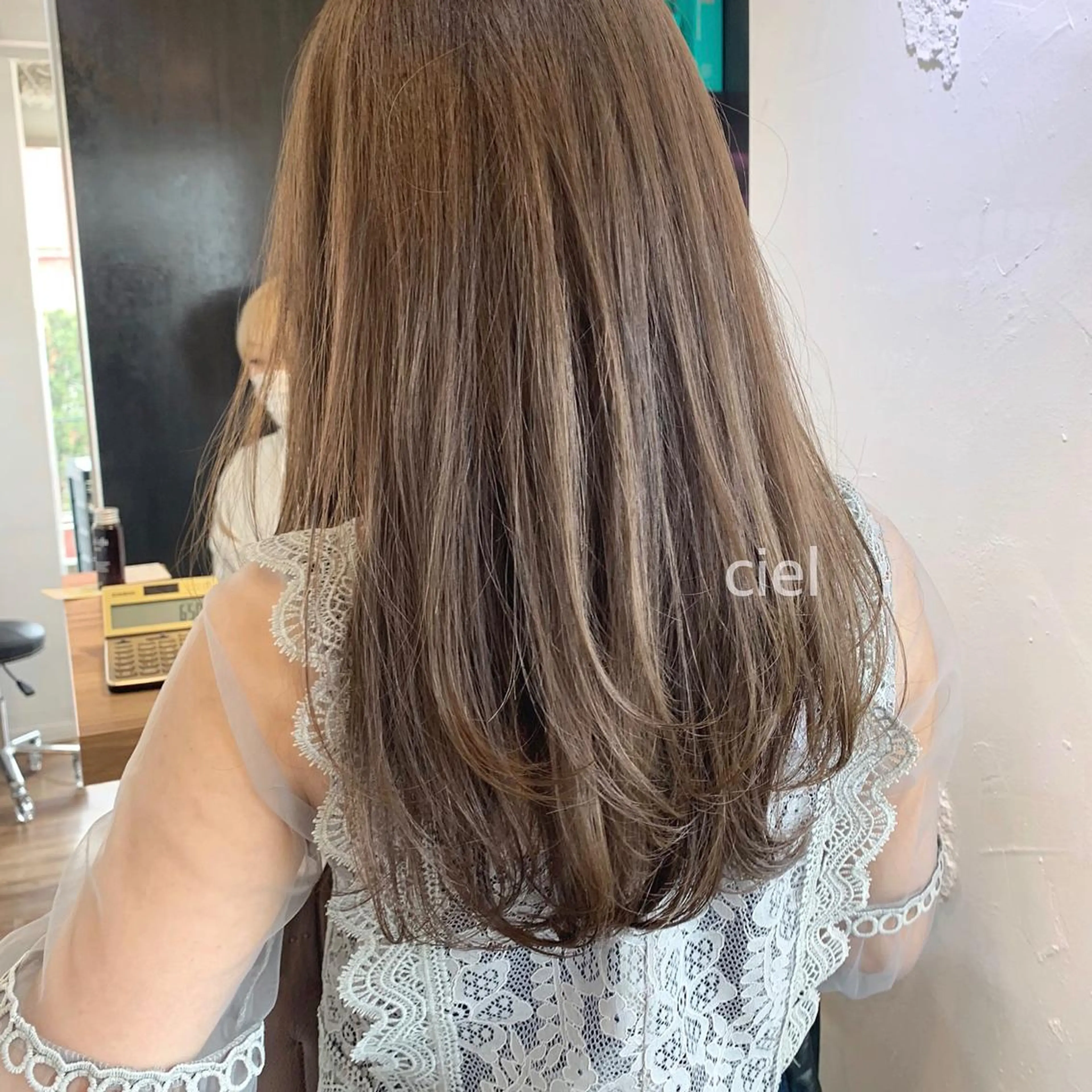 ロング カラー レイヤーカット Sana / 韓国ヘア / カラーのヘアスタイル