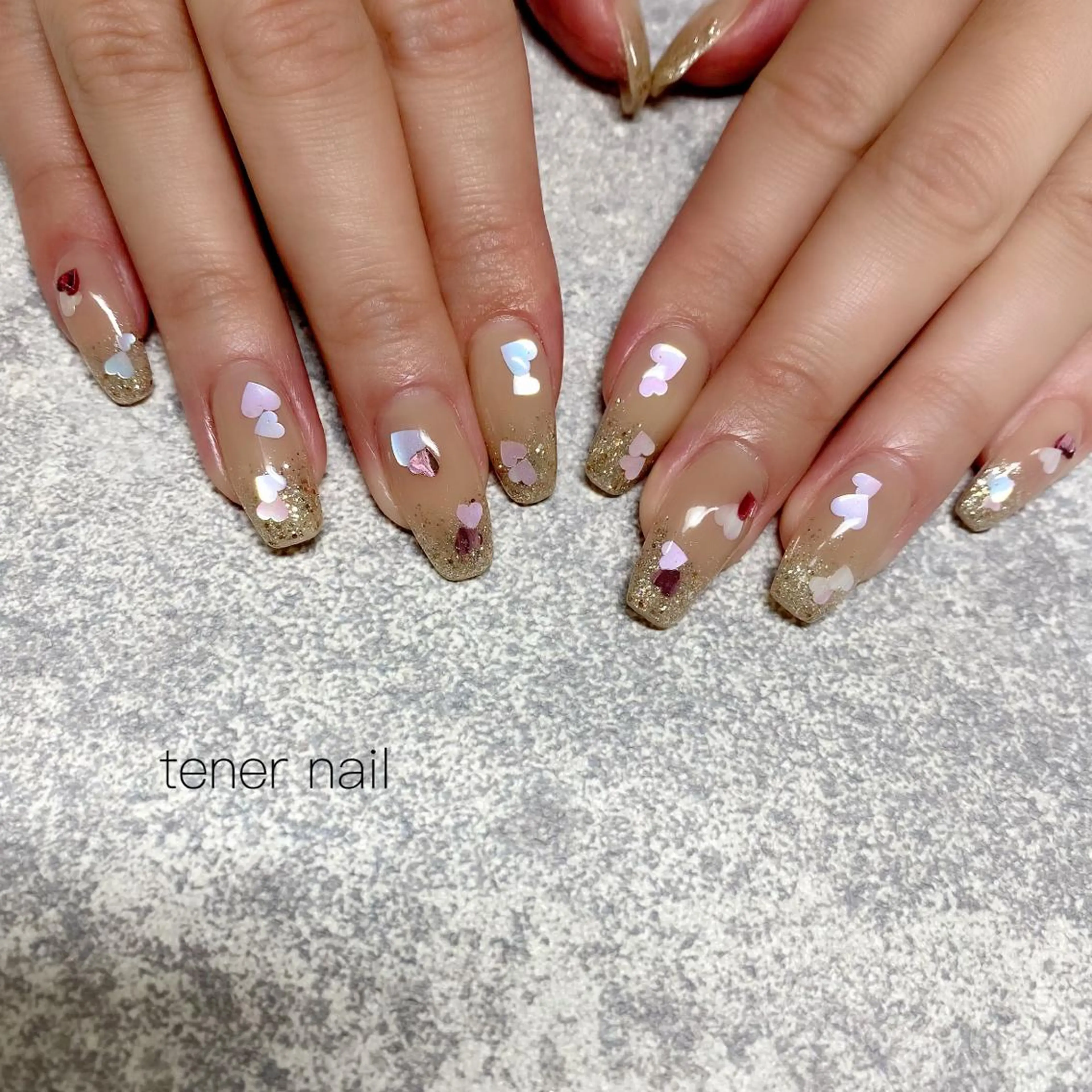 ネイル ハート ホログラムネイル tener  nail  テネルネイル所属・テネルネイル tener nailのネイルデザイン