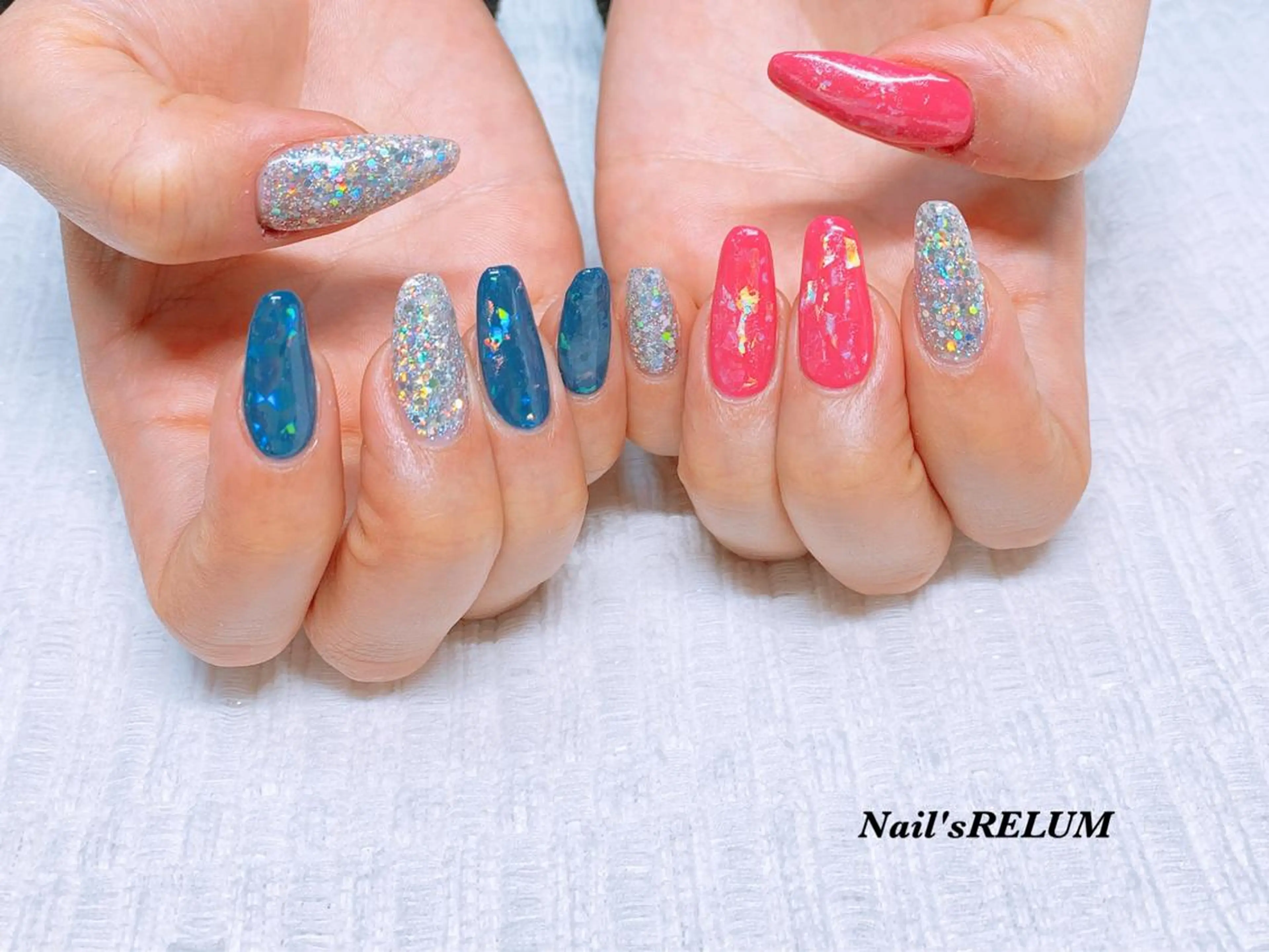 ネイル 持ち込み THECOLORS所属・近貞 莉奈のネイルデザイン