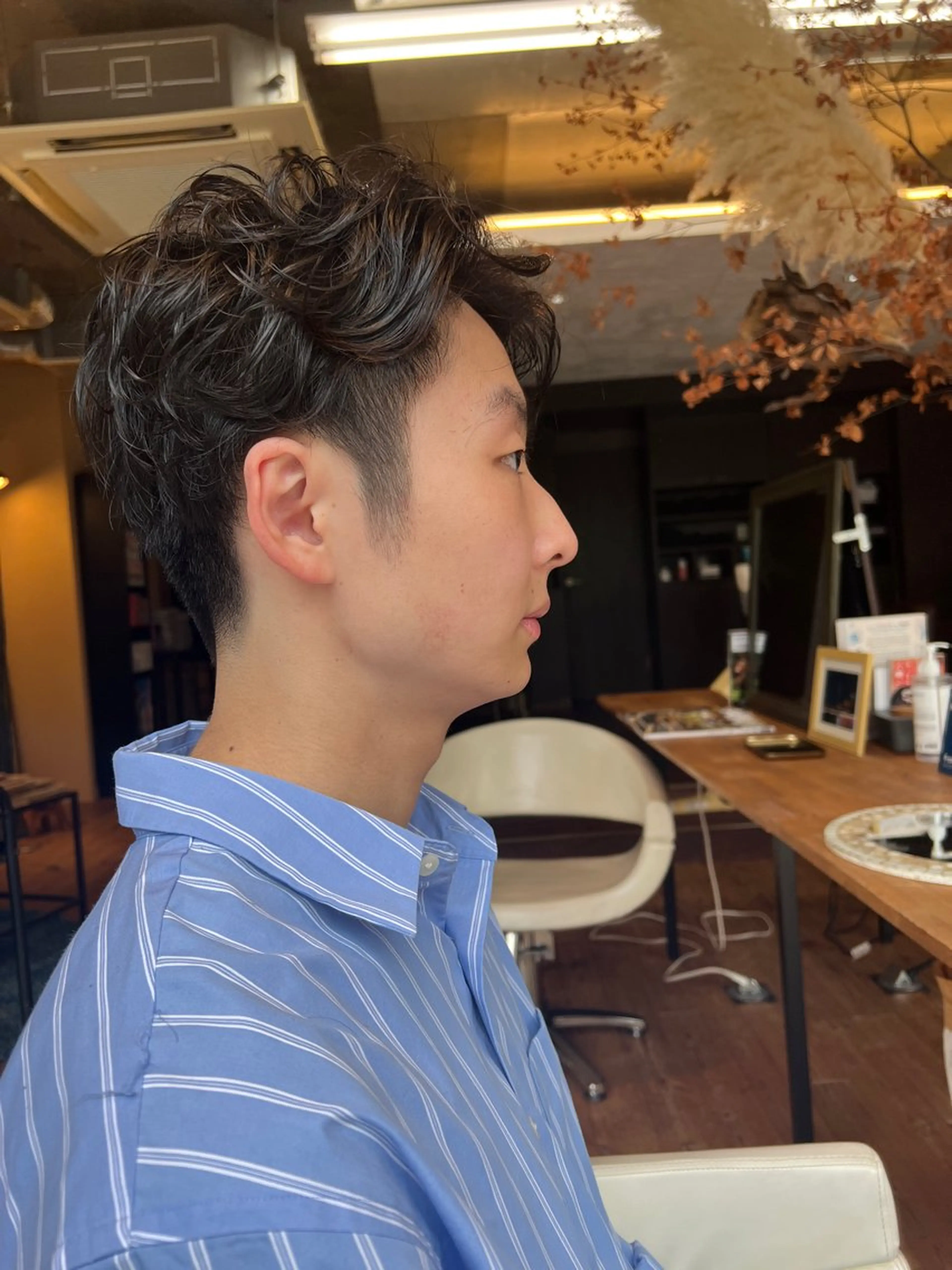 ショート パーマ 髪質改善 縮毛矯正 トリートメント ニュアンスパーマ スパイラルパーマ カット パーマ BEACH　HAIR&NAIL所属・両国駅徒歩1分⭐️ アイロン仕上げのヘアスタイル