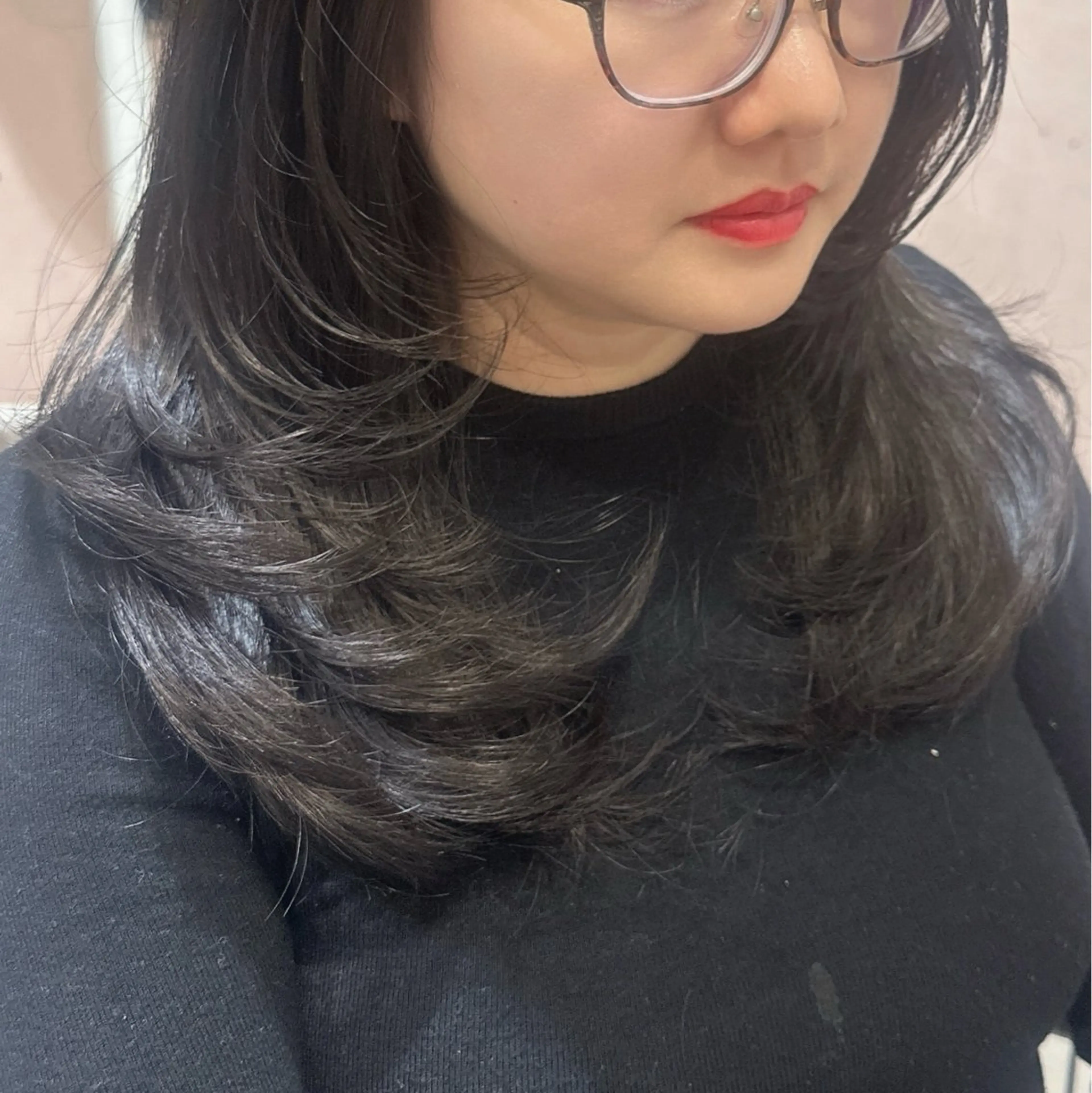 ミディアム レイヤーカット/ 艶 カラー/Manakaのヘアスタイル