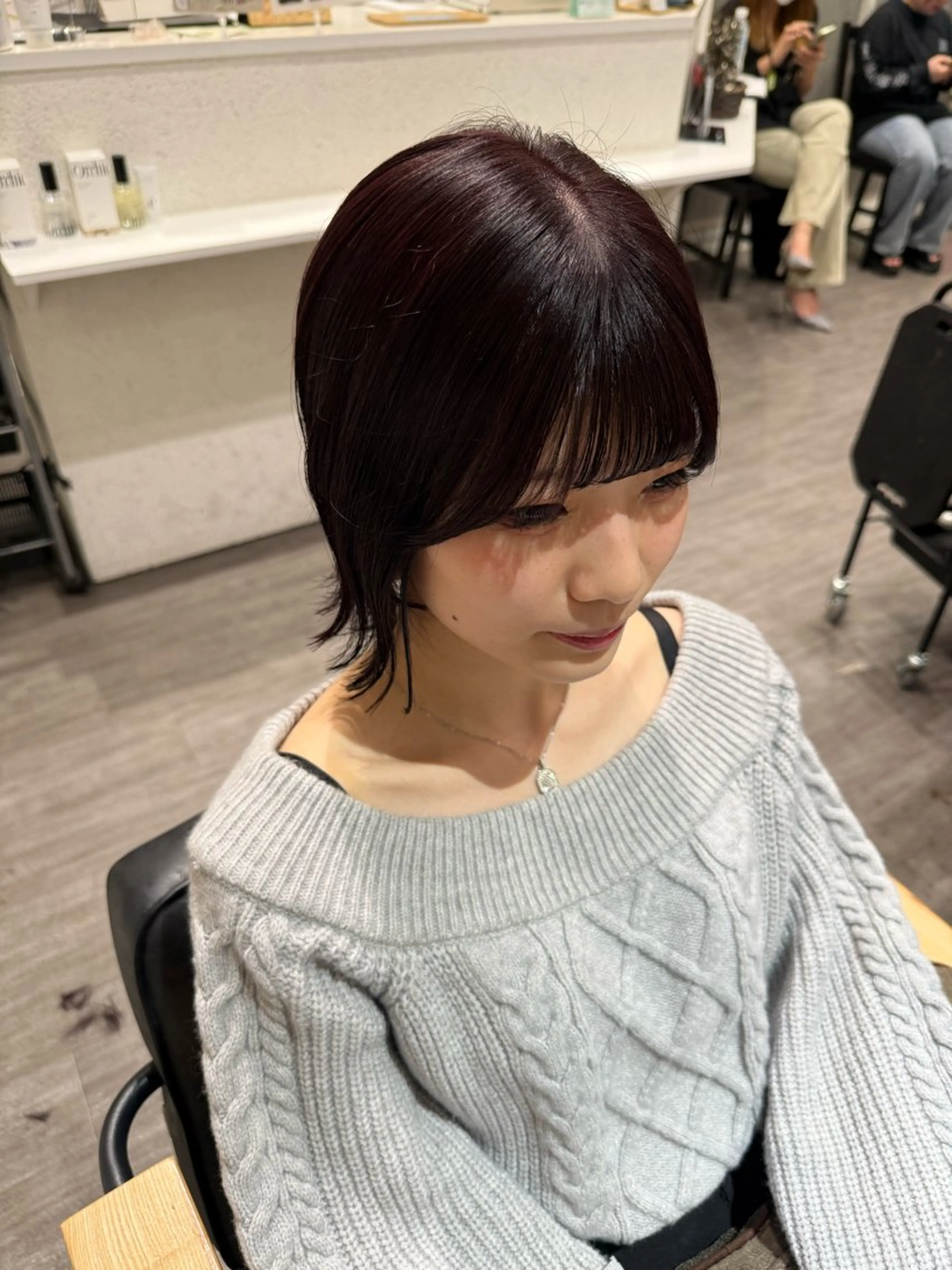 ミディアム カラー パープルカラー レッドカラー カット ヘアカラー トリートメント 艶髪レイヤー上田 紗也🇰🇷💗のヘアスタイル