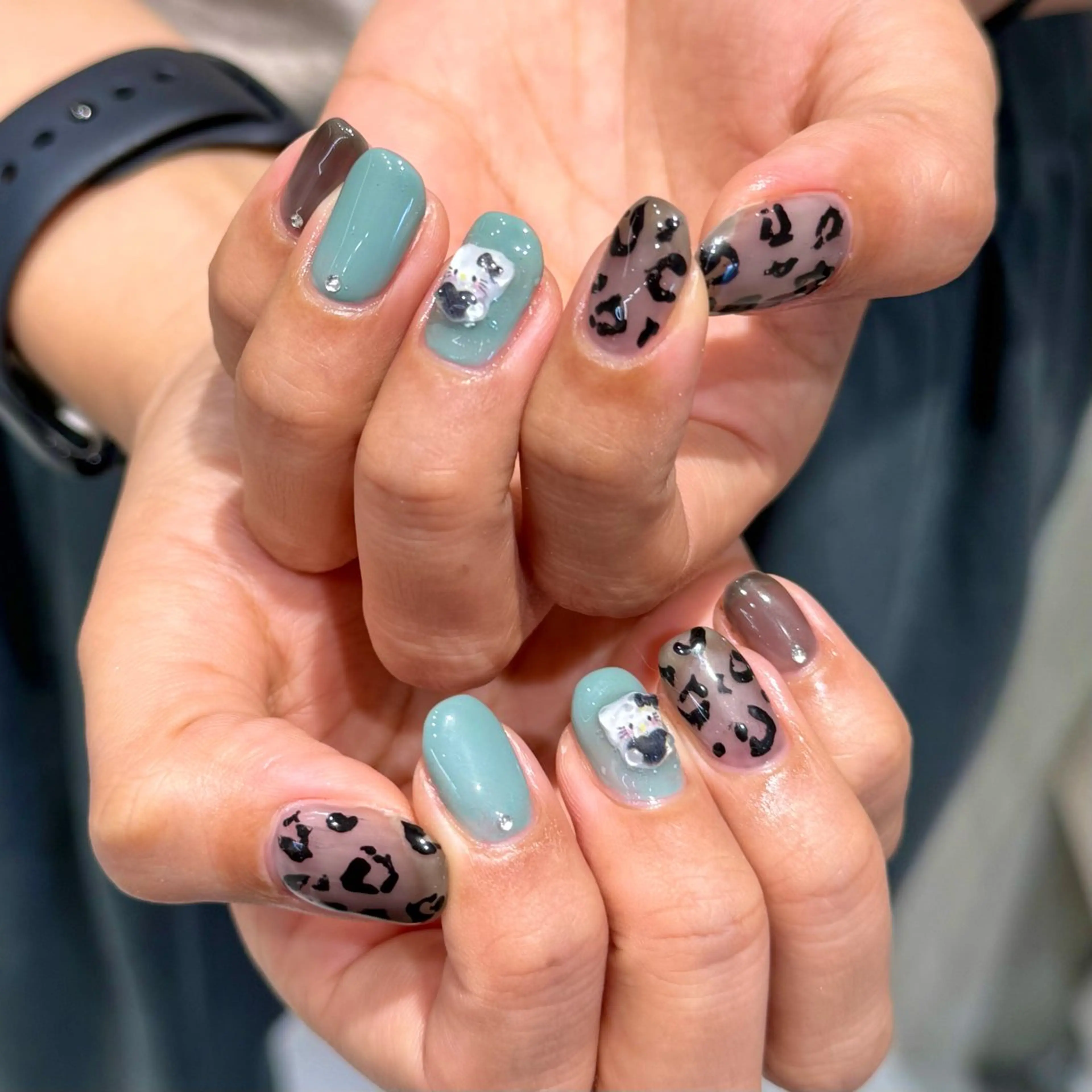 ネイル Rizm secret所属・hitomi ︎✿のネイルデザイン