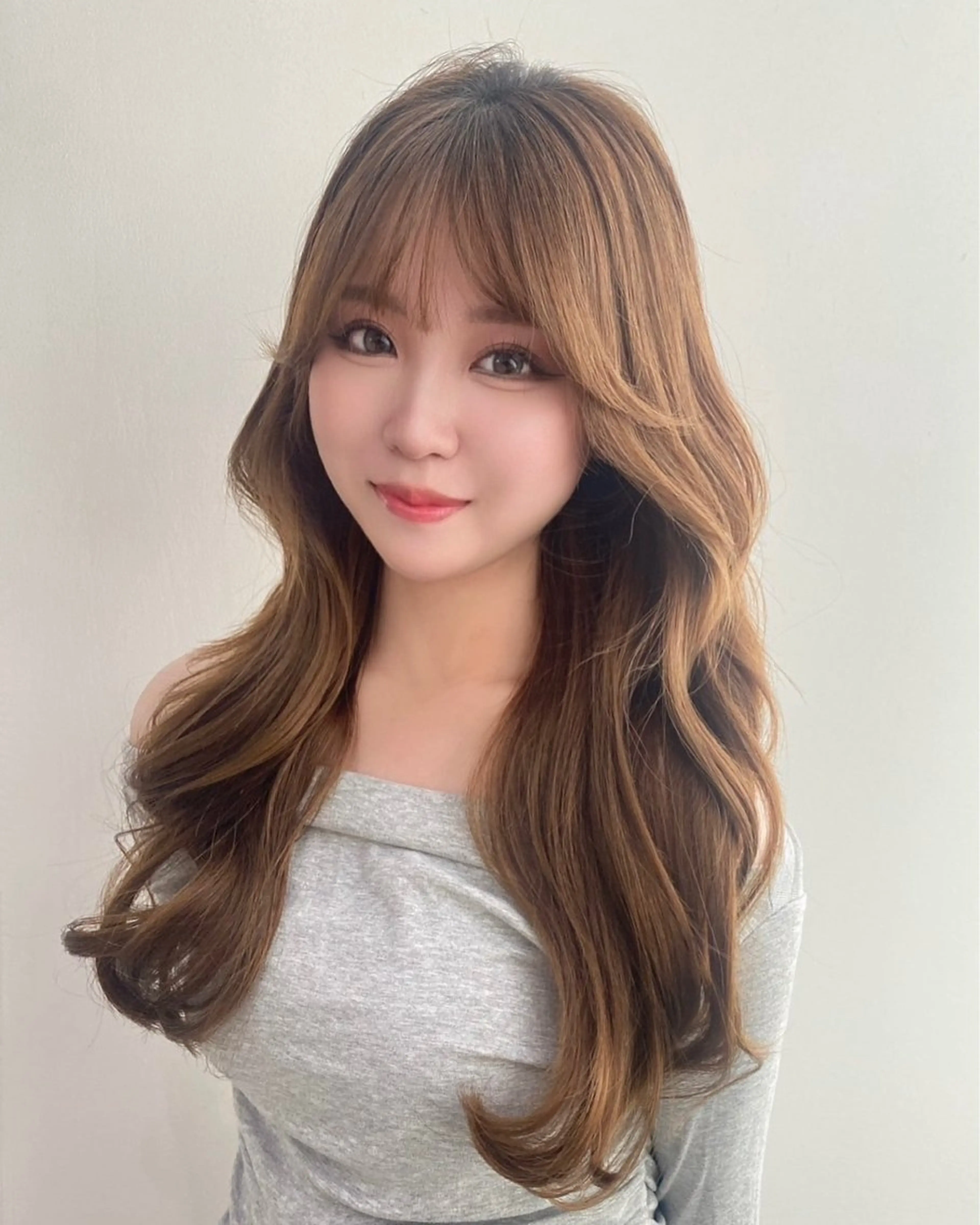 セミロング カラー 中韓style 💄🤍愛子🇨🇳のヘアスタイル