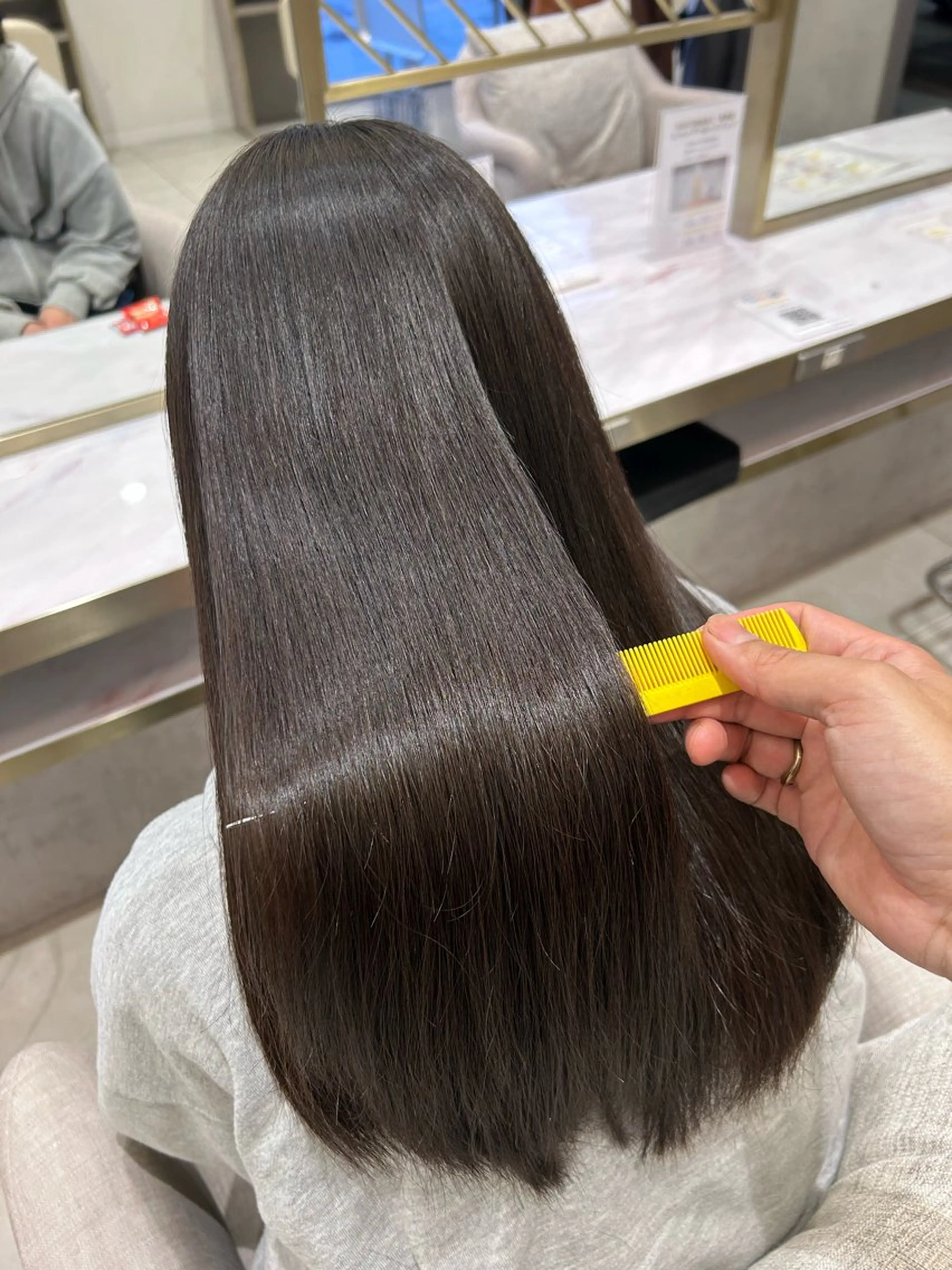 【髪質改善で他店で満足できなかった方にもオススメ♪】EARTHオリジナル／アルカリ酸熱トリートメントの写真