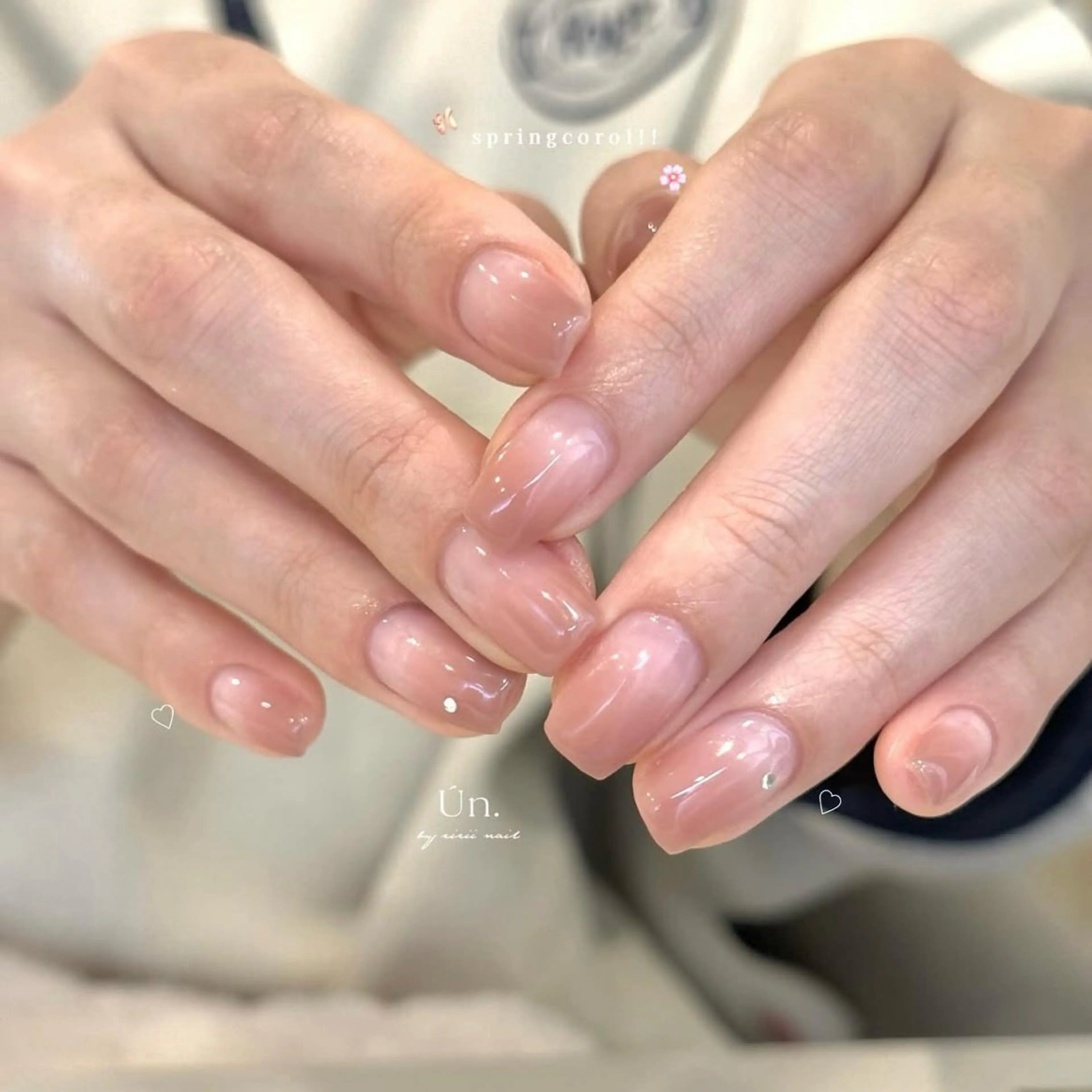 ネイル グラデーション ピンク 春ネイル Un nail salon所属・Ún. 非対面ネイルサロンのネイルデザイン