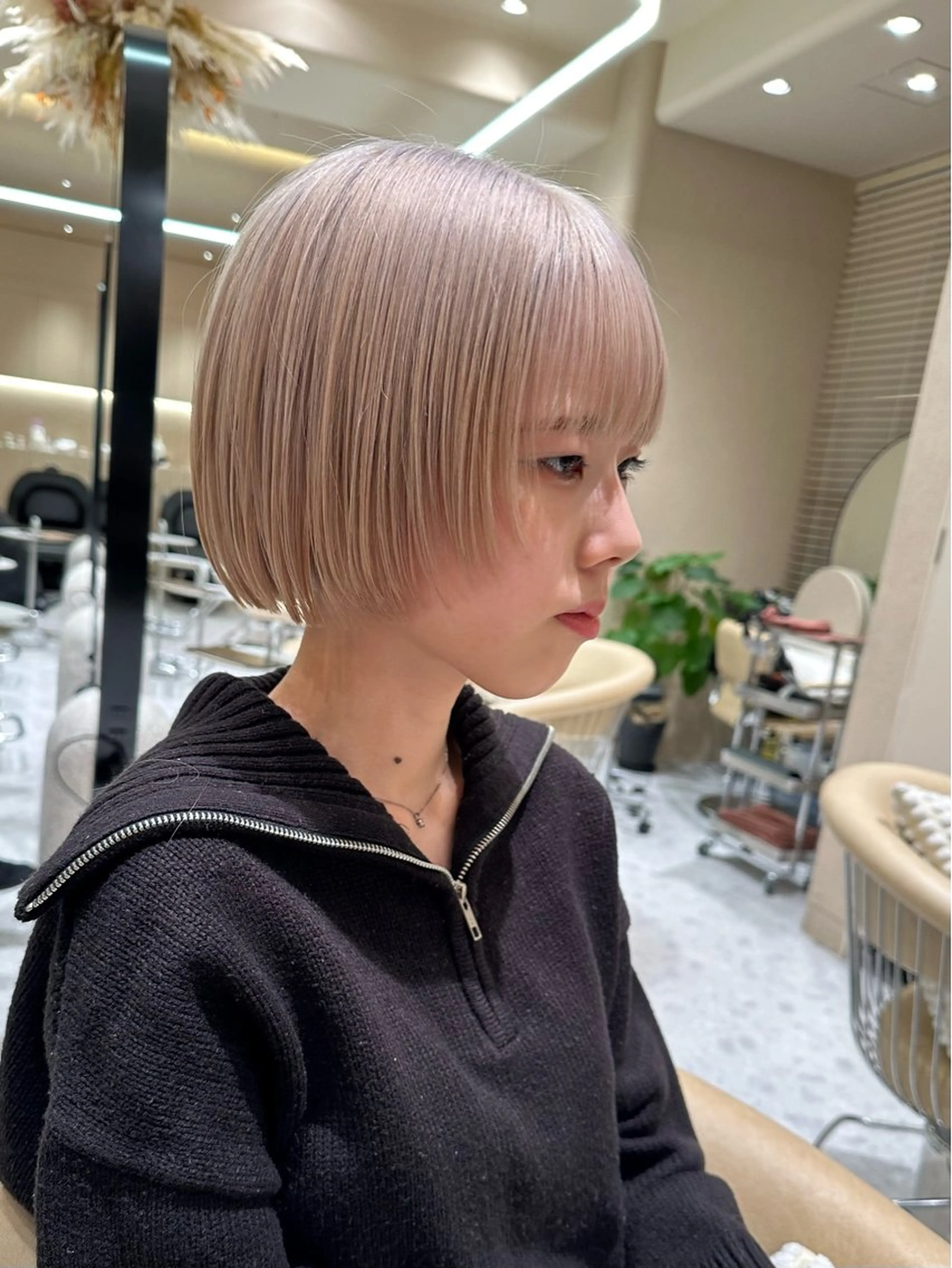 ミディアム カラー カット ヘアカラー トリートメント 🟢ウルフ／スパイラ ルパーマ／大西🟢のヘアスタイル