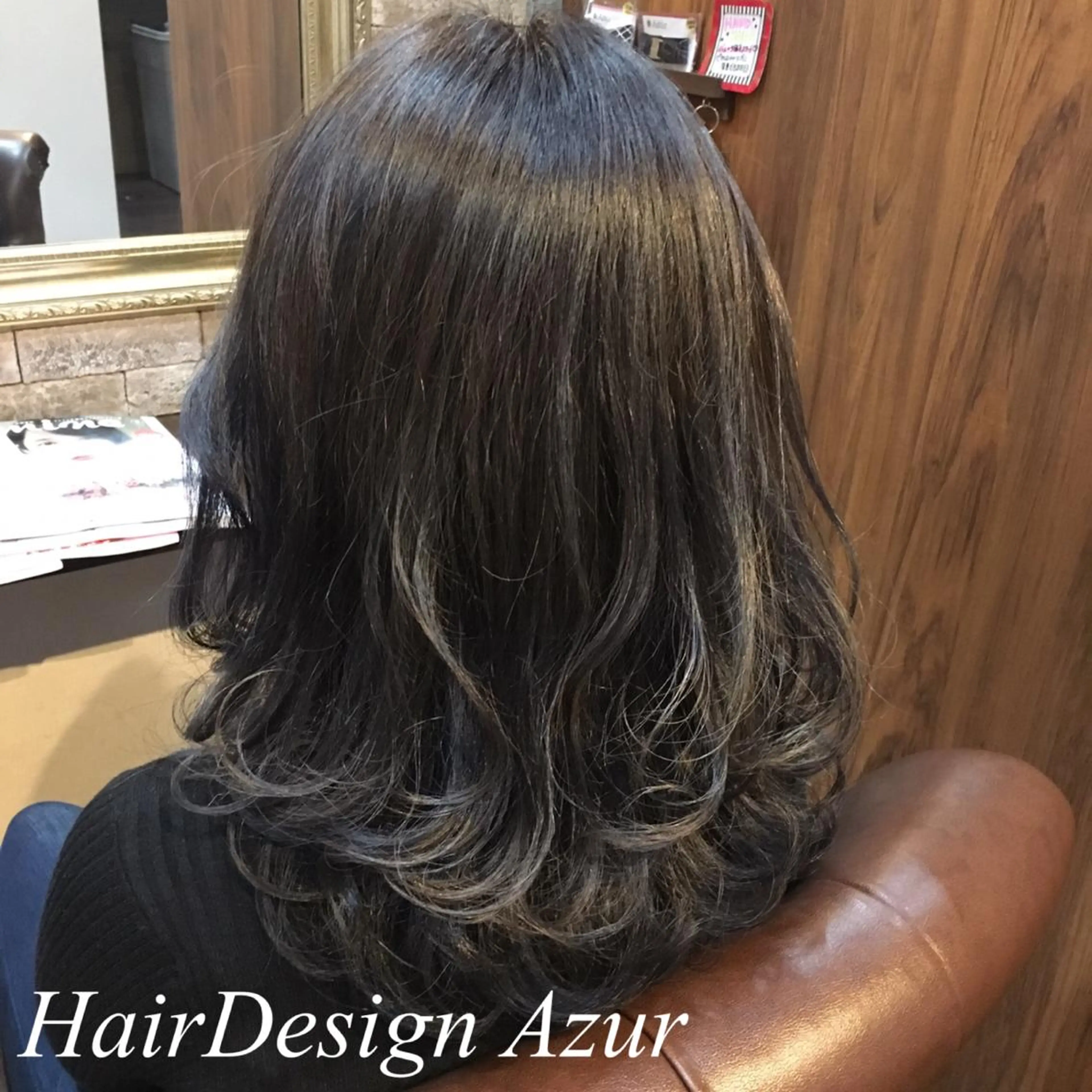 ミディアム カラー HairDesign Azurのヘアスタイル