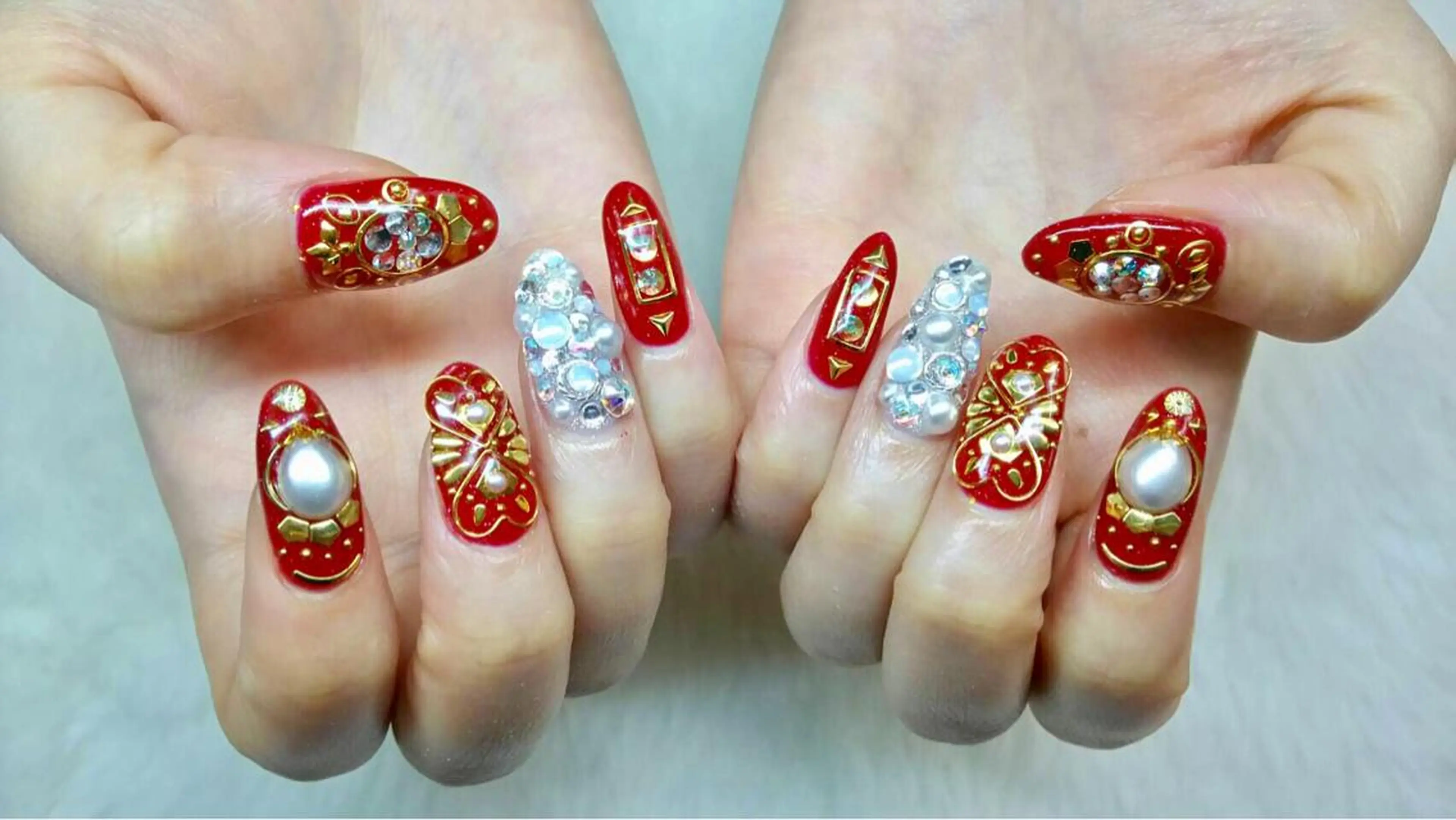 ネイル ストーンネイル Nail lieNのネイルデザイン