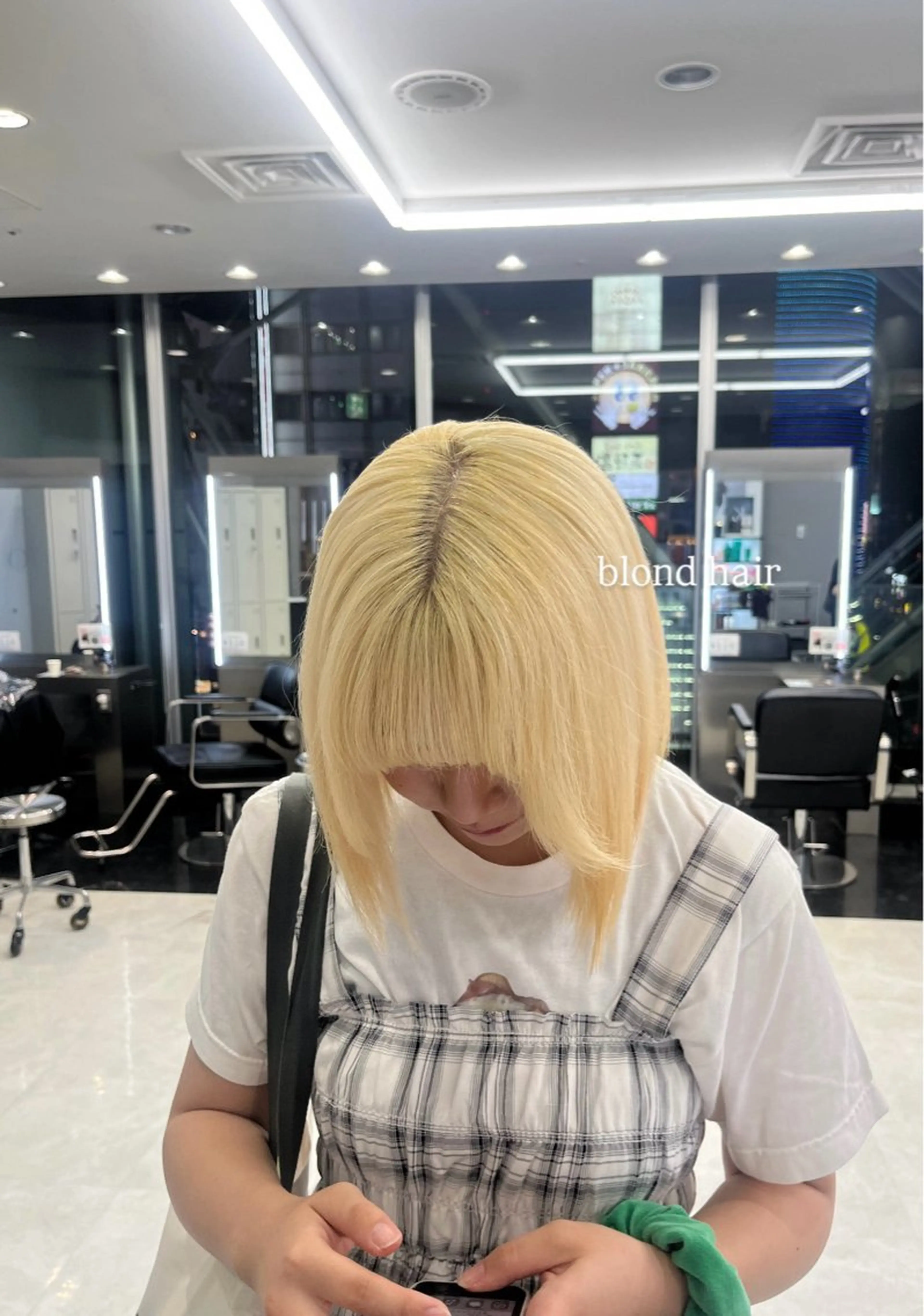 ショート カラー ヘアアレンジ ヘアカラー トリートメント ヘアセット ハイトーン/透明感 髪質改善/rinaのヘアスタイル