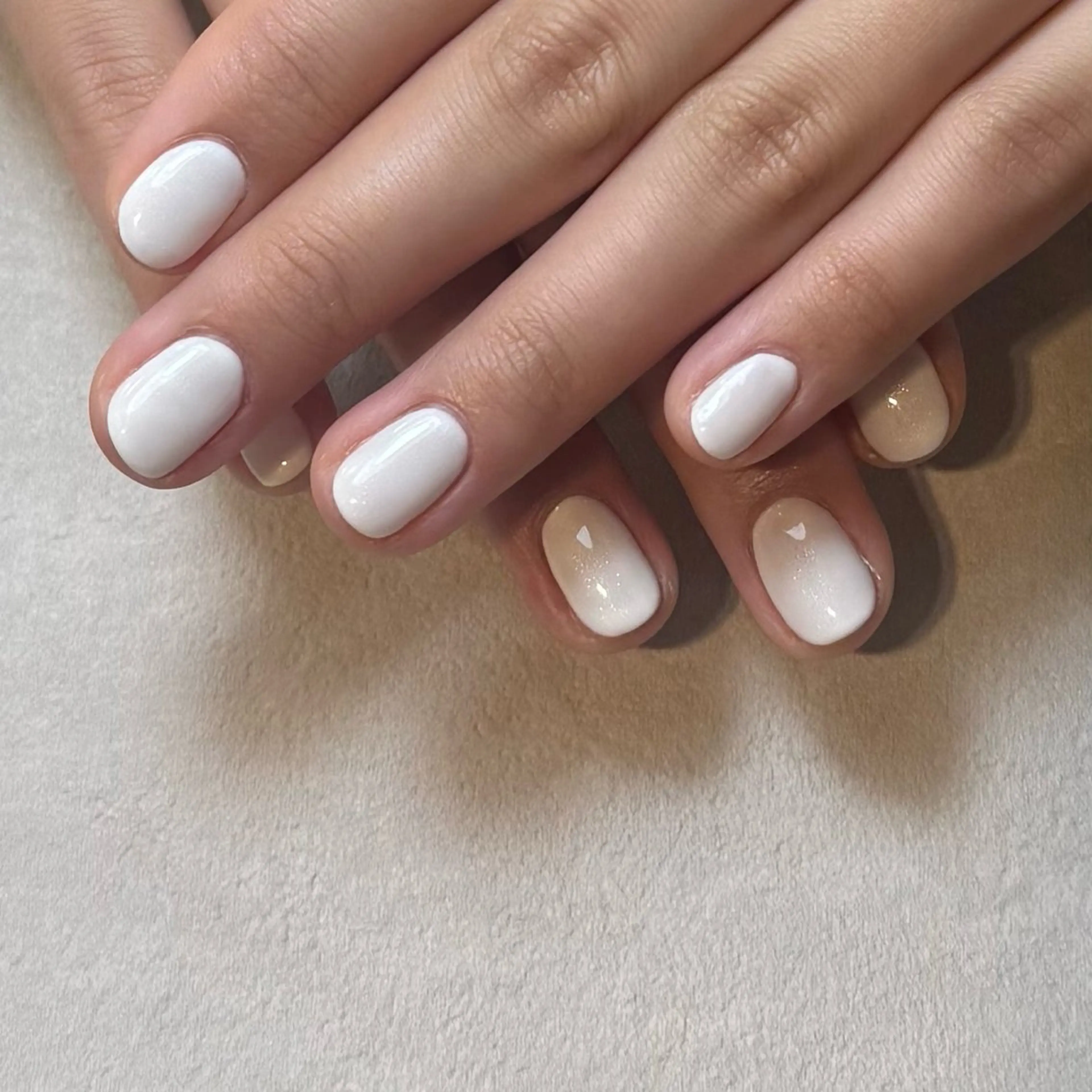 ネイル ジェルネイル ラメ(グリッター) ホワイト MAX BEAUTY nail 笹塚所属・nailist saitoのネイルデザイン