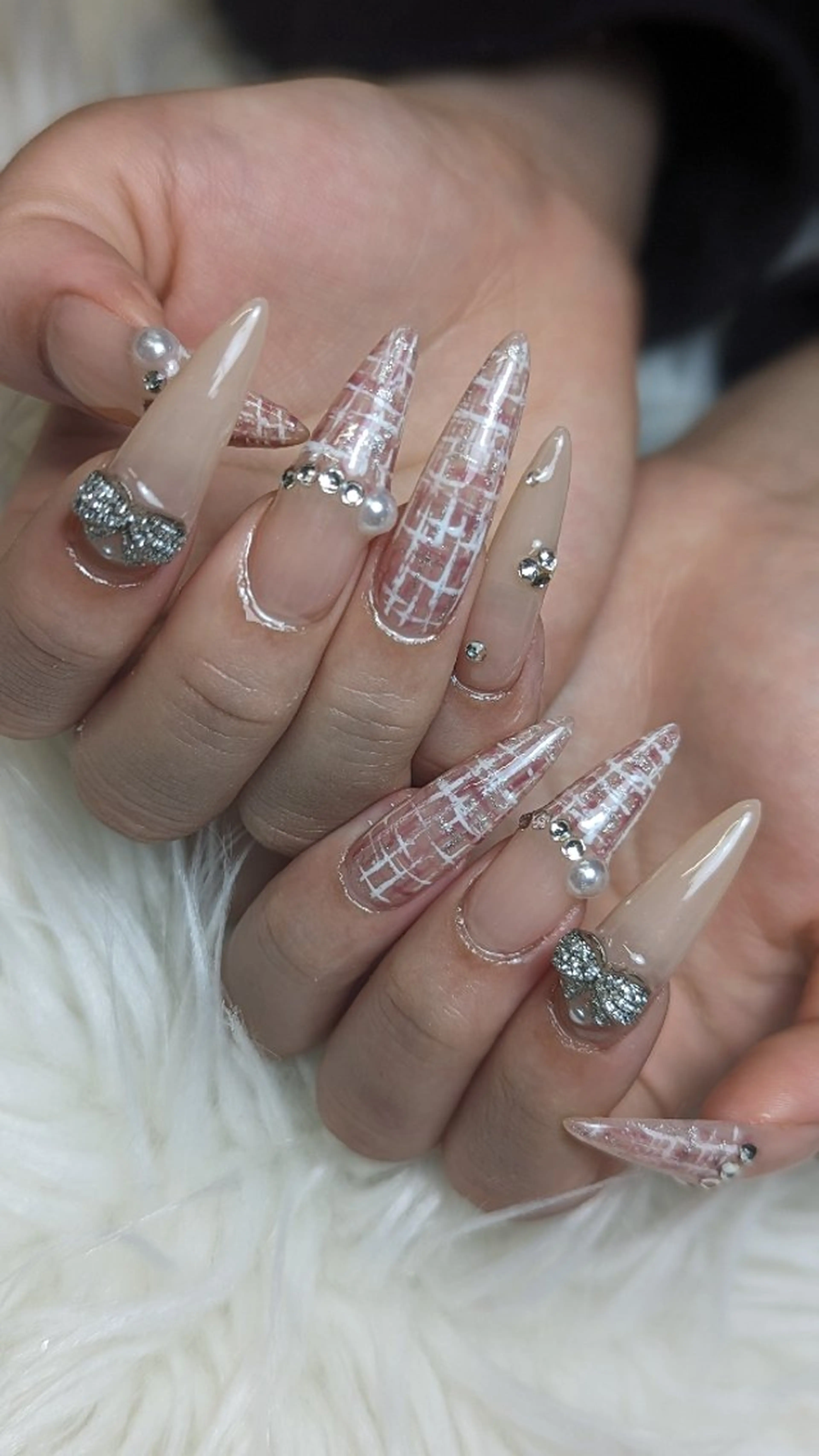 ネイル 長さ出し ツイードネイル ハンドネイル Nail SIRANGANAのネイルデザイン