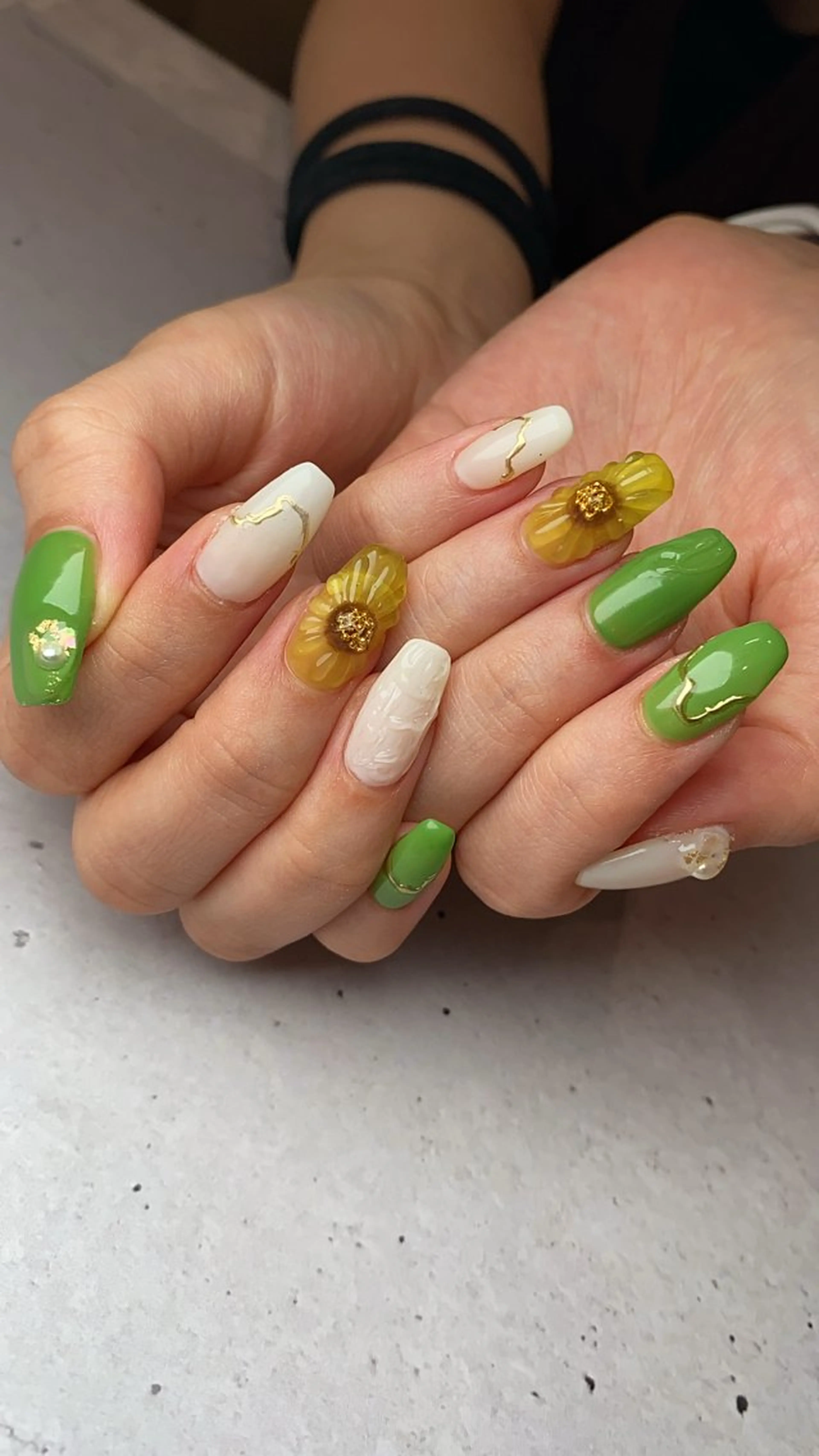 ネイル ハンドネイル ANNE 綾瀬店 yumenaのネイルデザイン