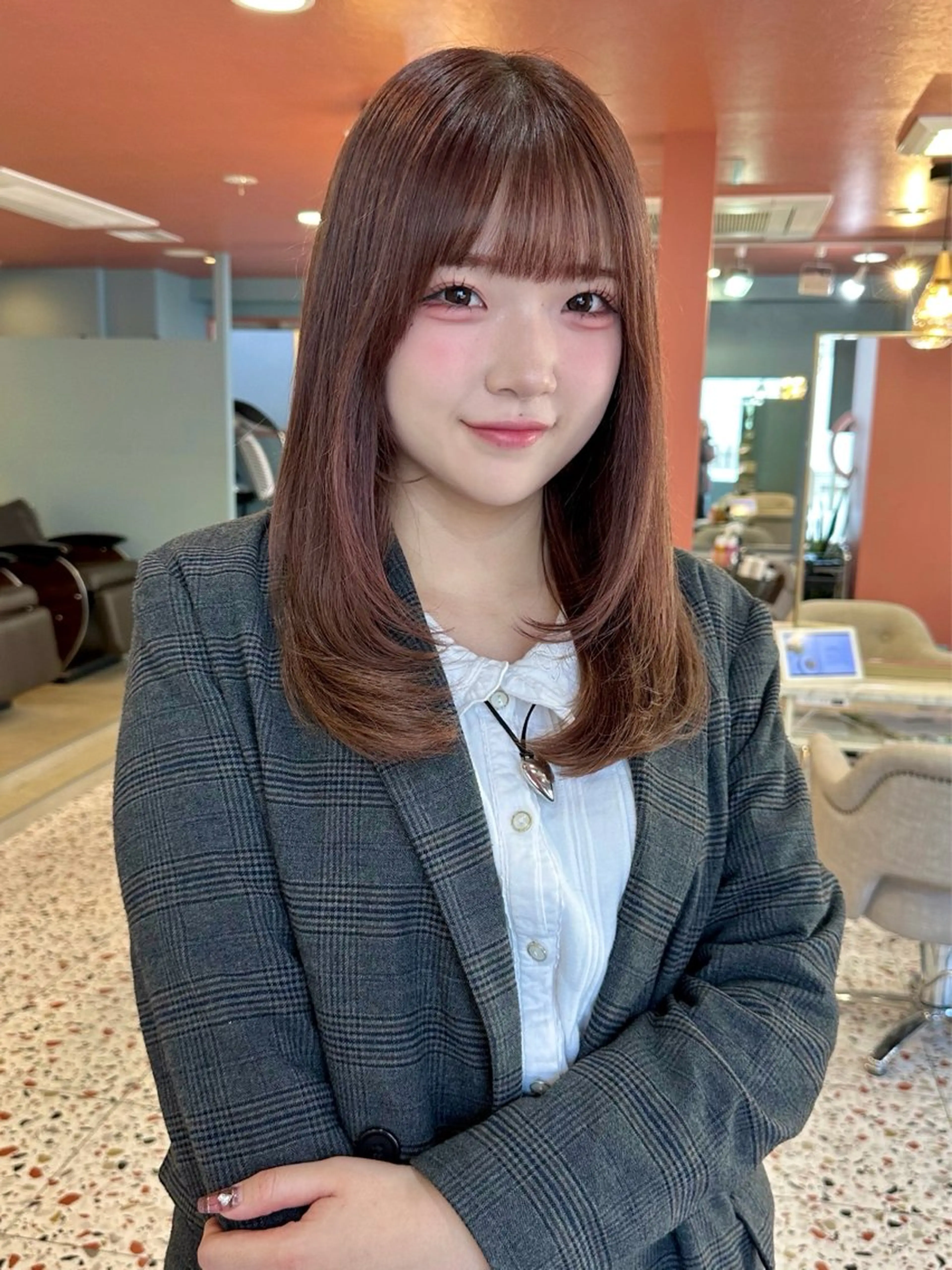 セミロング カラー ブラウンカラー ピンクカラー ピンクブラウン レイヤーカット カット ヘアカラー トリートメント トレンドヘア🌿 chinariのヘアスタイル