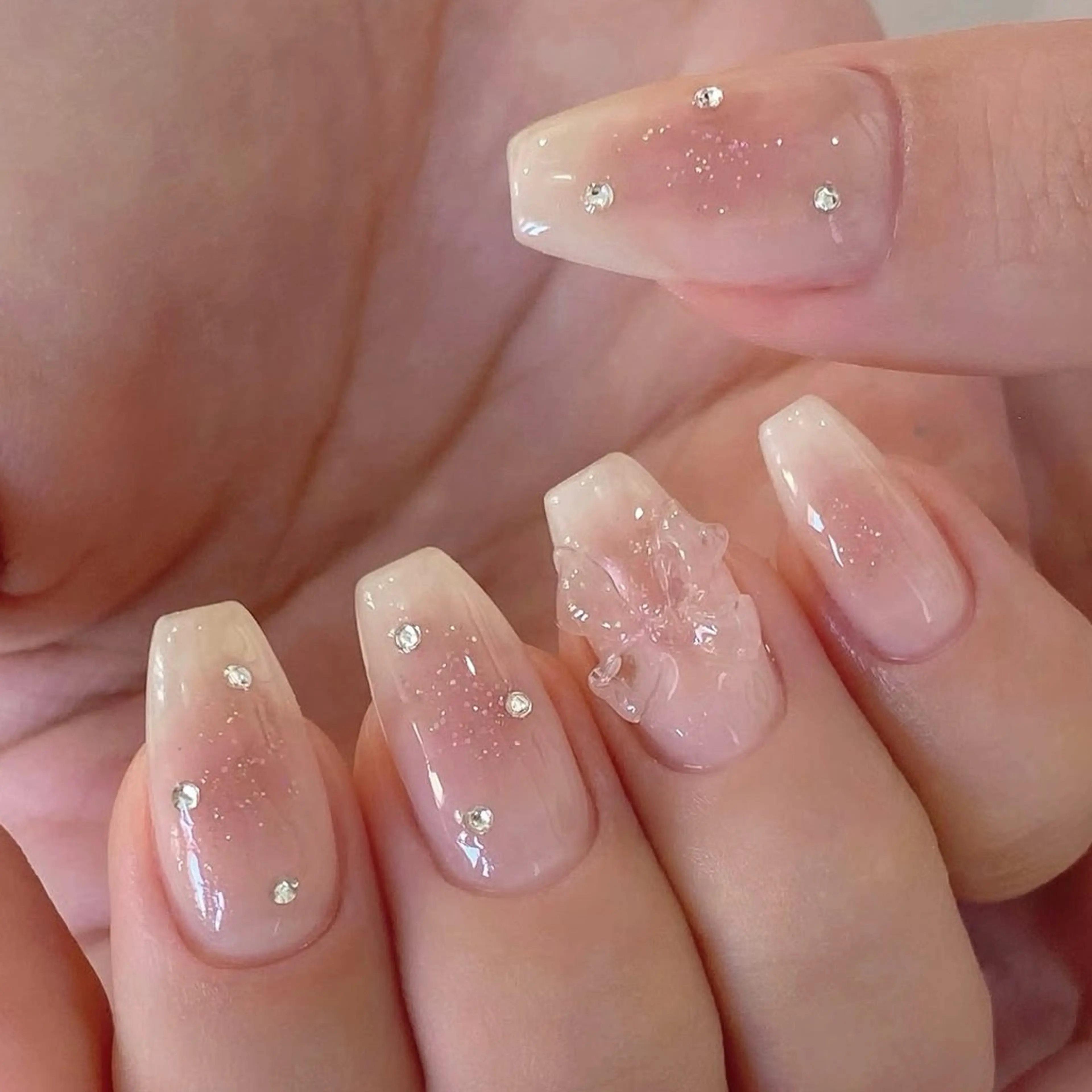 ネイル ハンドネイル cream nail salon所属・Crème Studioのネイルデザイン