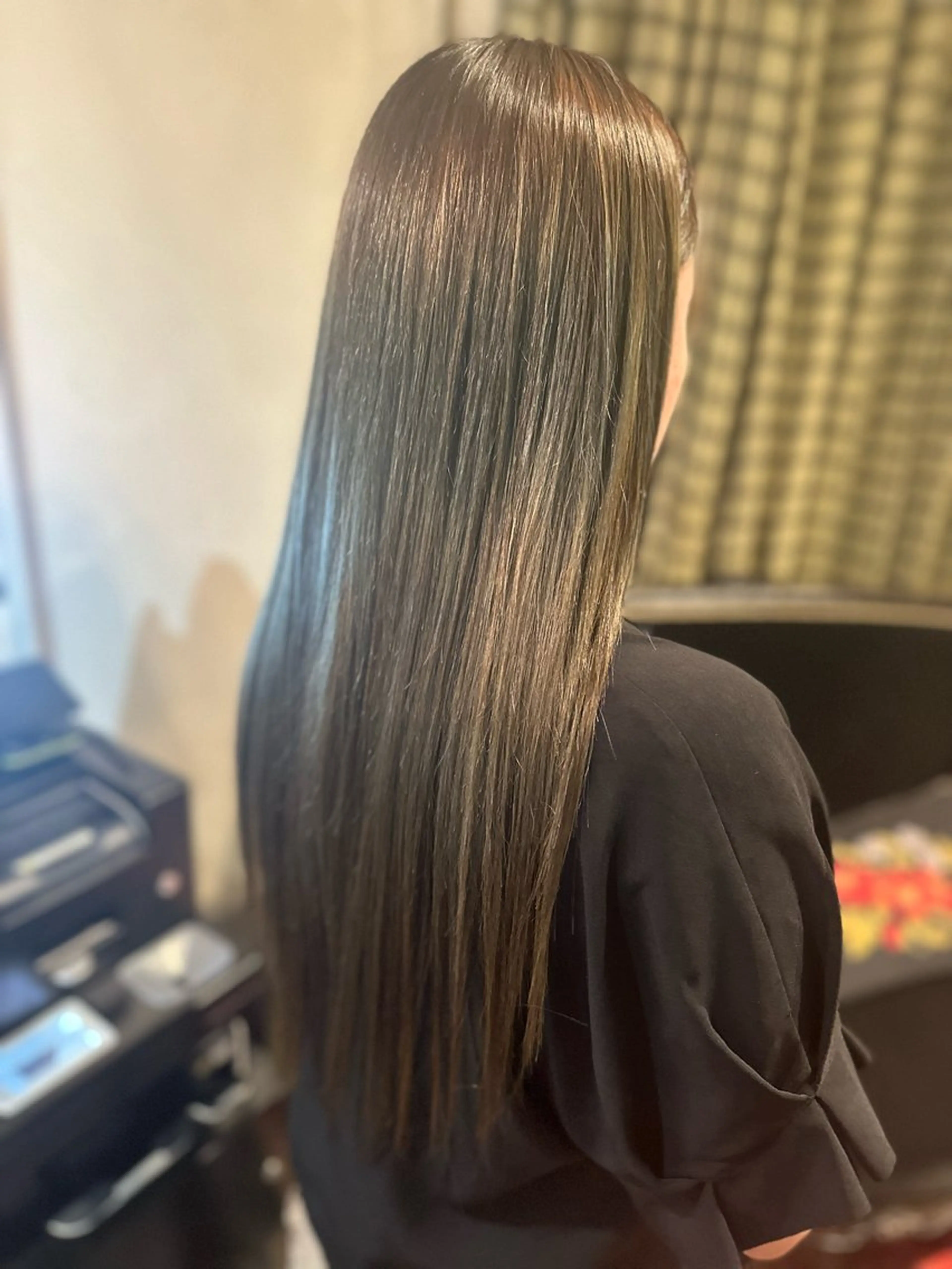 💚12月限定💚カラー+トリートメント+高級人毛100%シールエクステ80本　33000円→25000円‼︎の写真