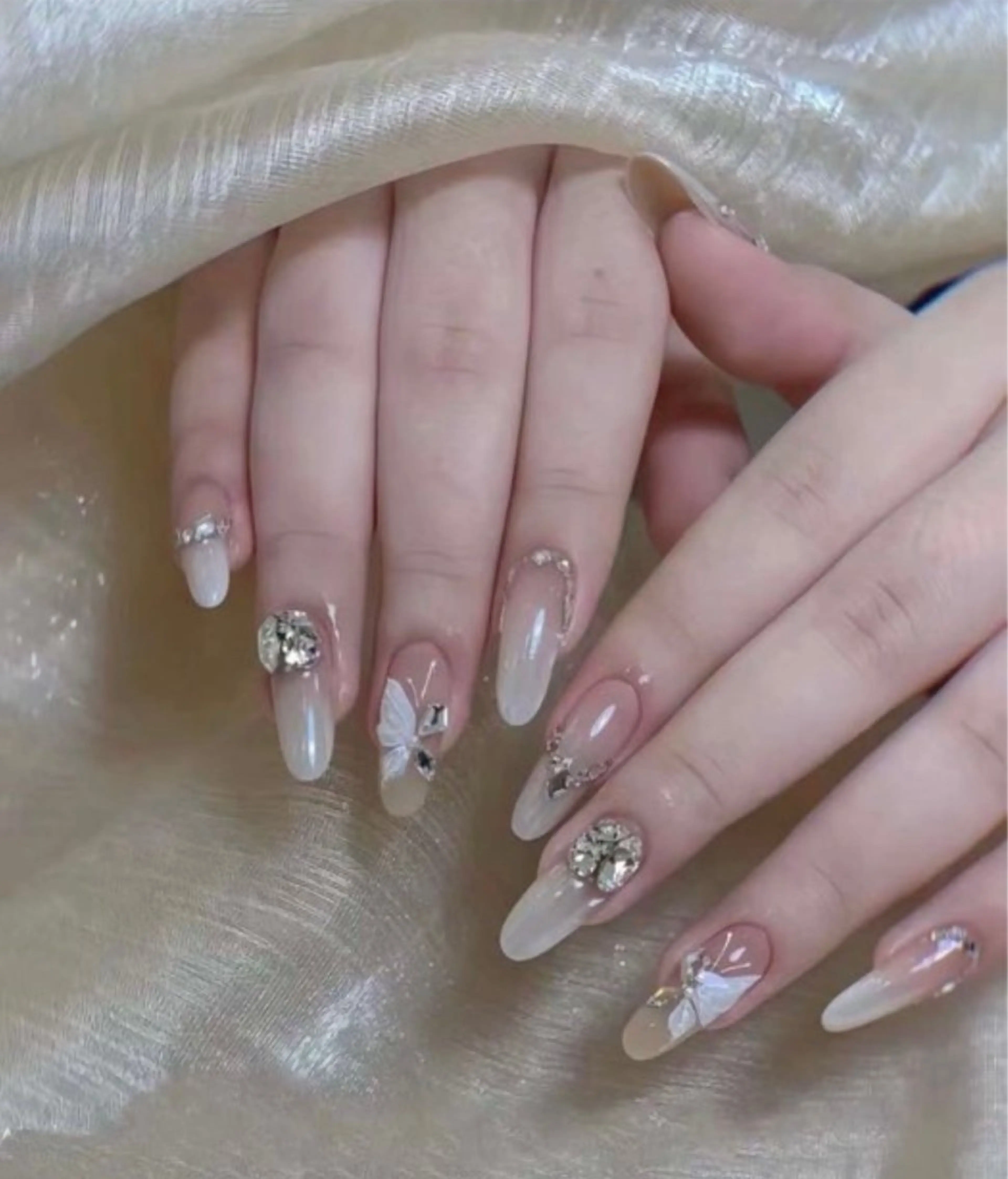 ネイル NiNa ビューティーサロン所属・Ni Naのネイルデザイン