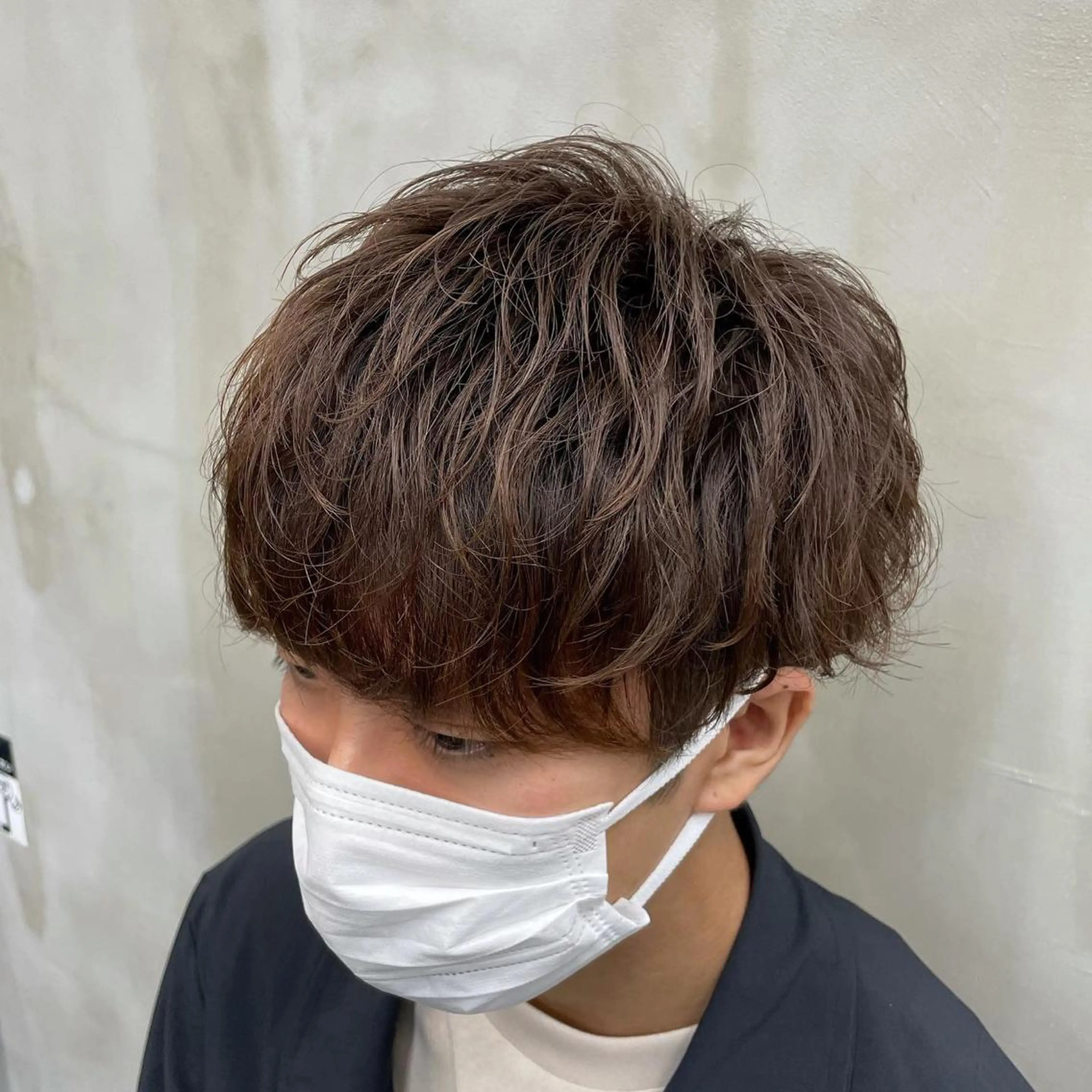 ショート パーマ メンズ マッシュ メンズパーマ 刈り上げ ニュアンスパーマ 韓国メンズヘア SENSE渋谷【センス】宇田川交番前所属・メンズサロン代表 曲がる縮毛矯正のヘアスタイル