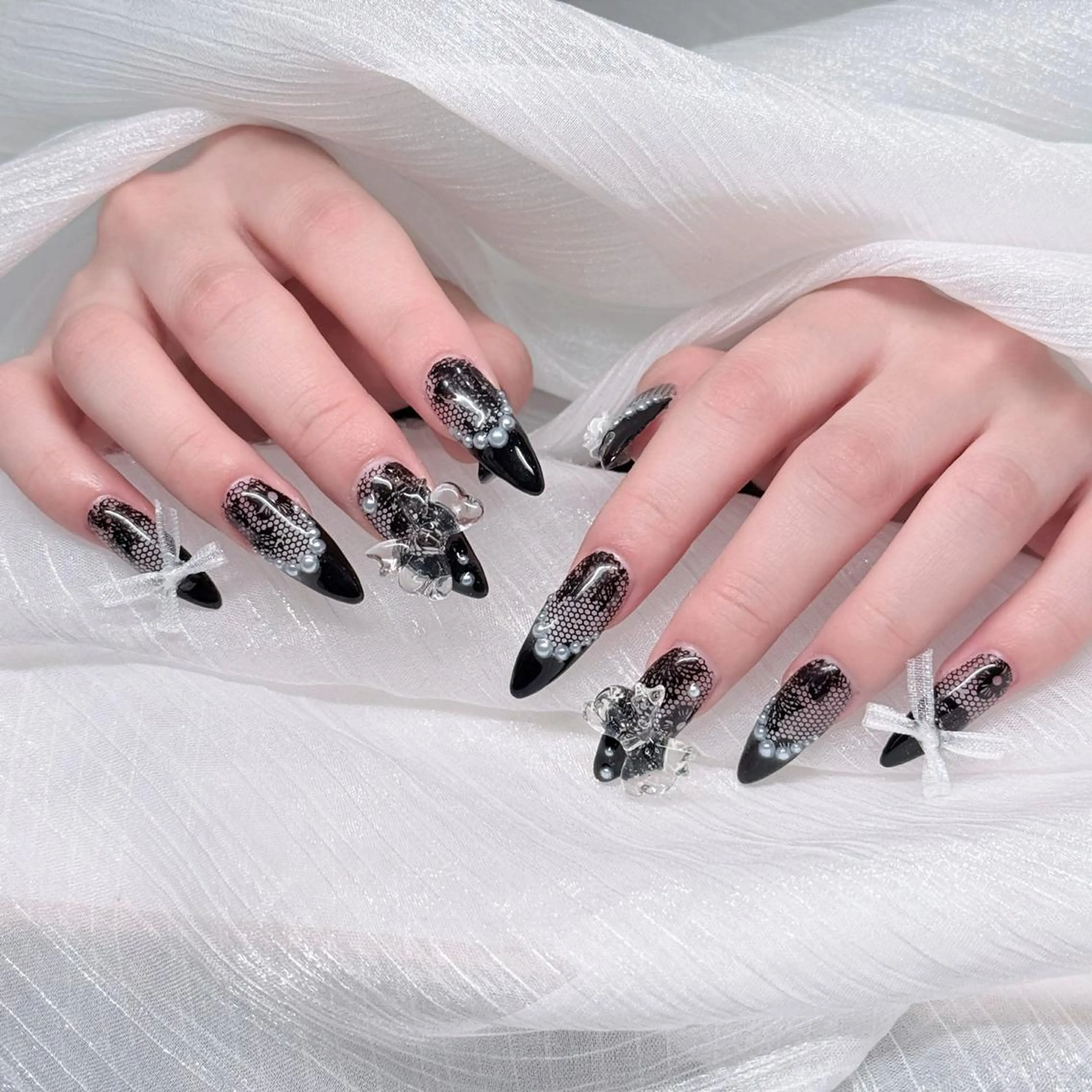 ネイル オーロラネイル ブルー チークネイル 長さ出し フットネイル ハンドネイル Momo チップ長さ出し専門店のネイルデザイン