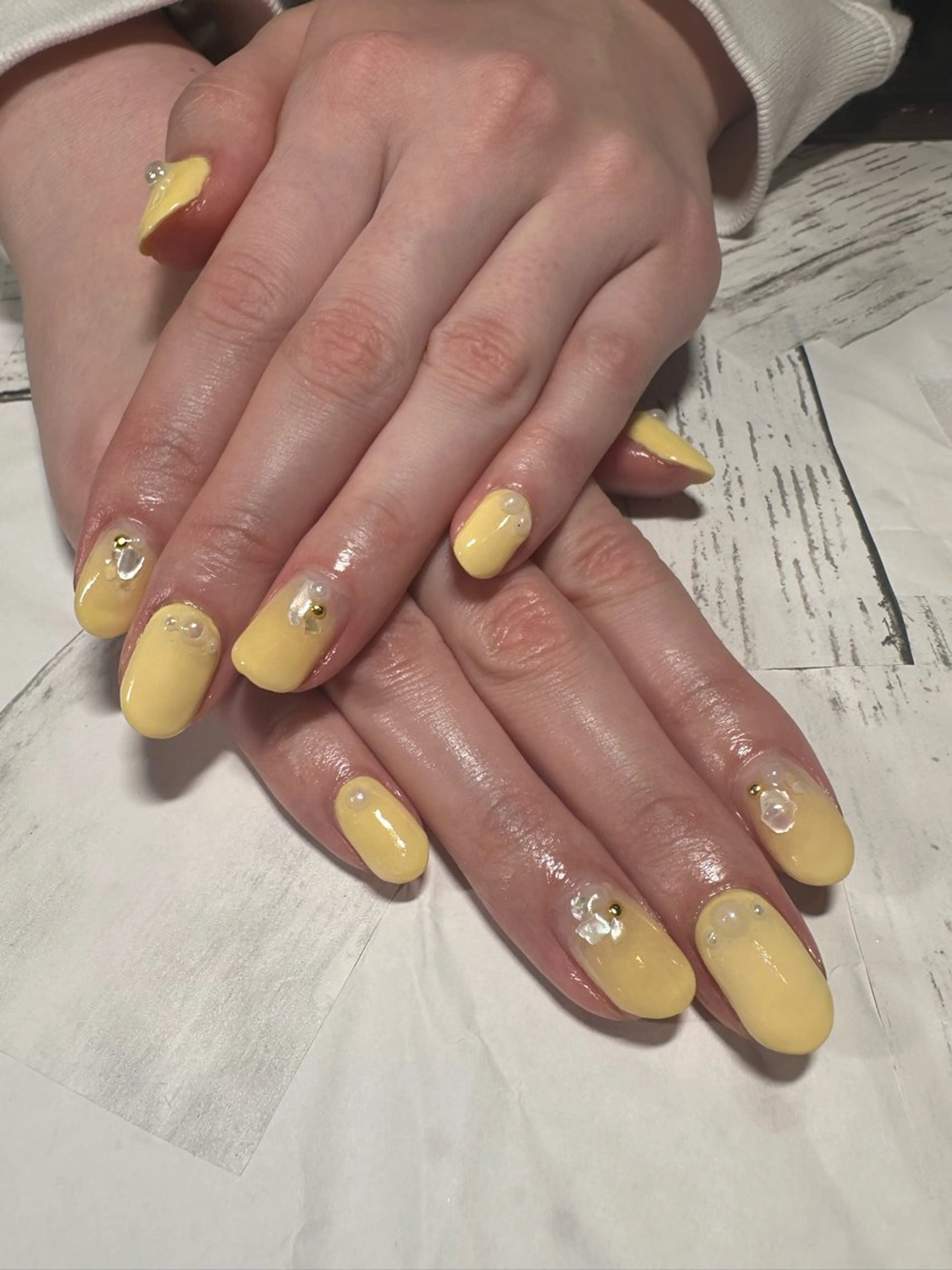 ネイル e.nail所属・🍎吉田 恵里🍎のネイルデザイン