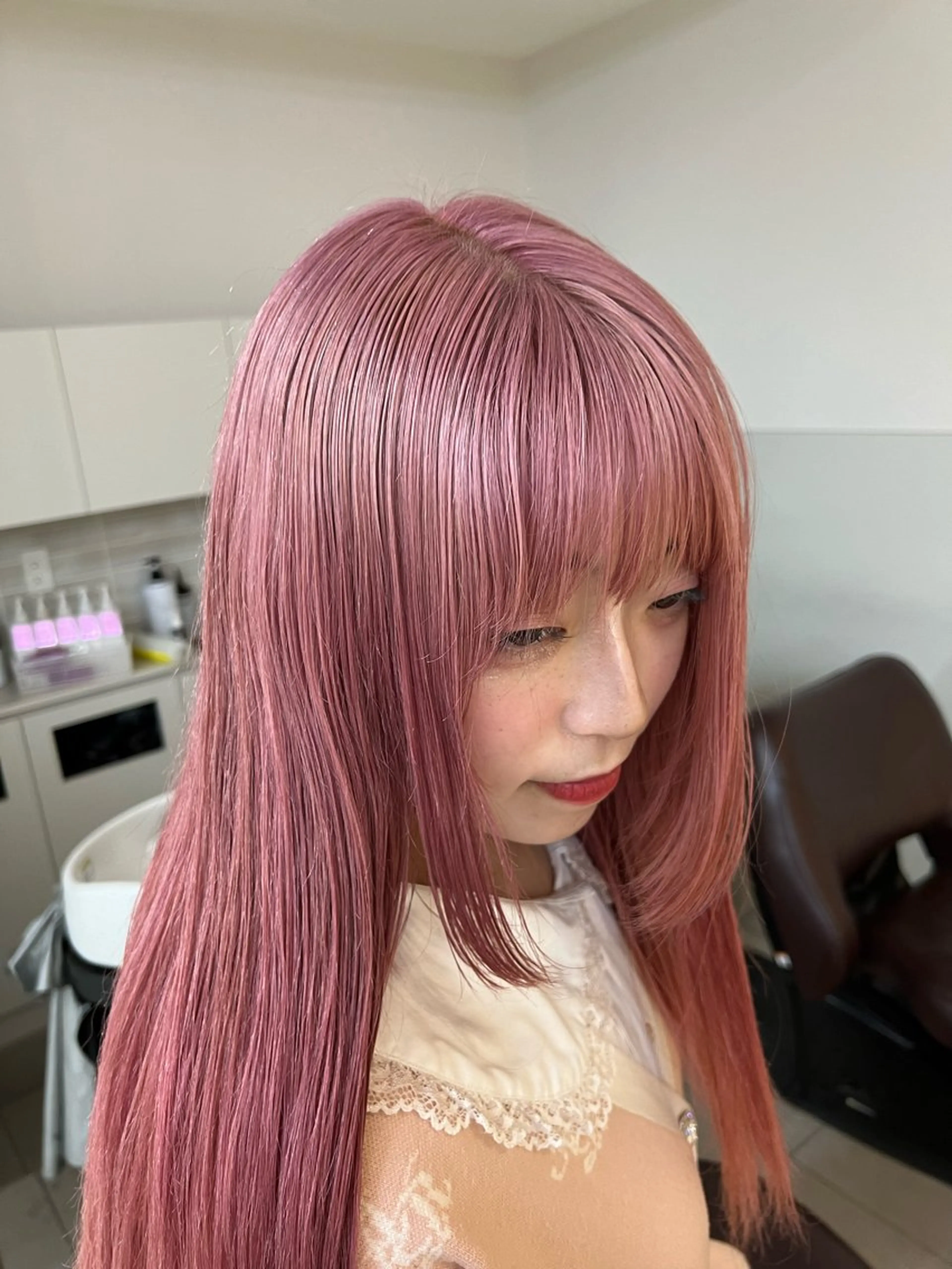 セミロング アッシュ アッシュブラウン ボブ 髪質改善 レイヤーカット ヘアカラー トリートメント レイヤー専門家 ダブルカラー修のヘアスタイル