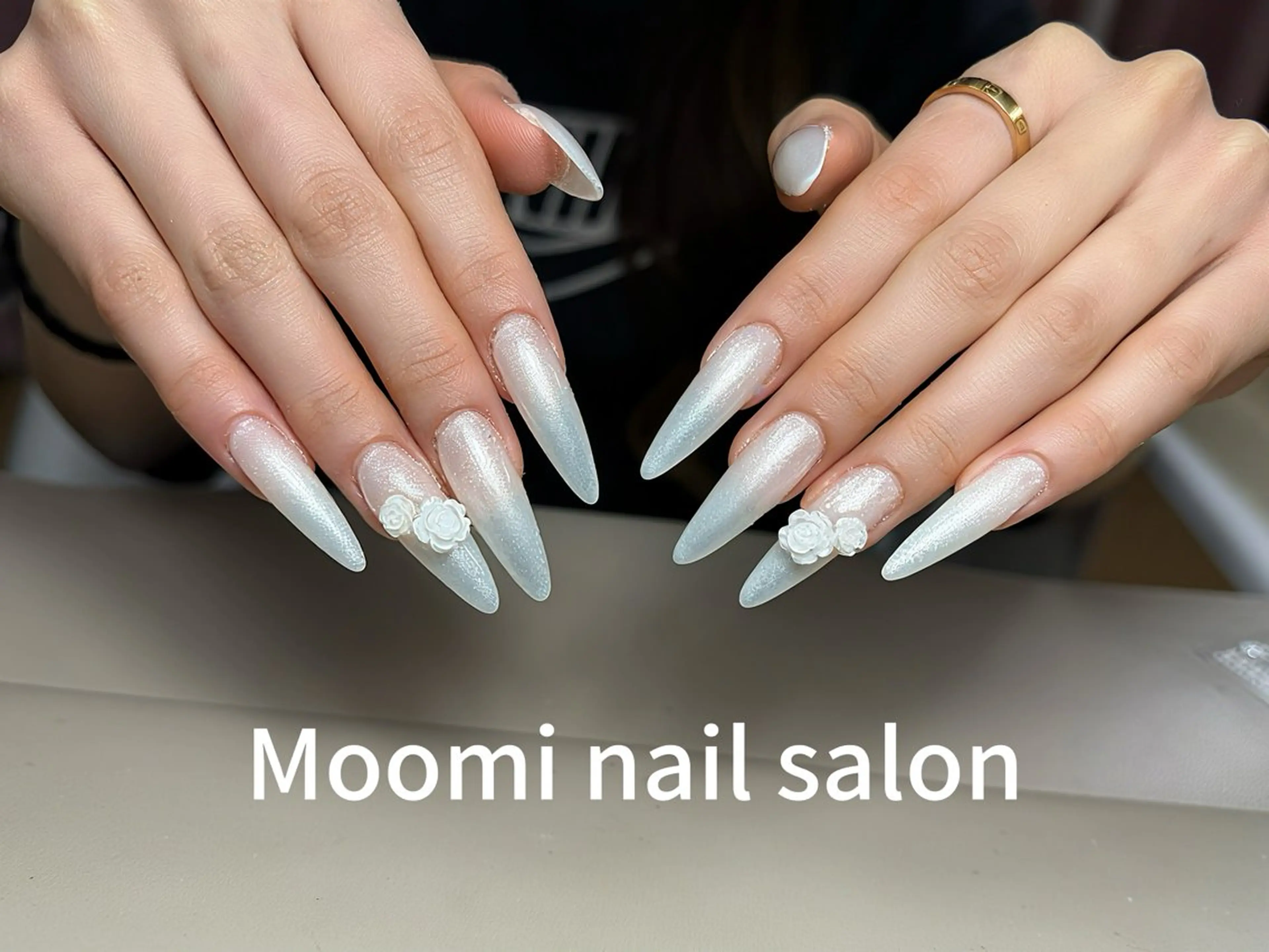 ロング ハンドネイル Moomi nail salonのネイルデザイン